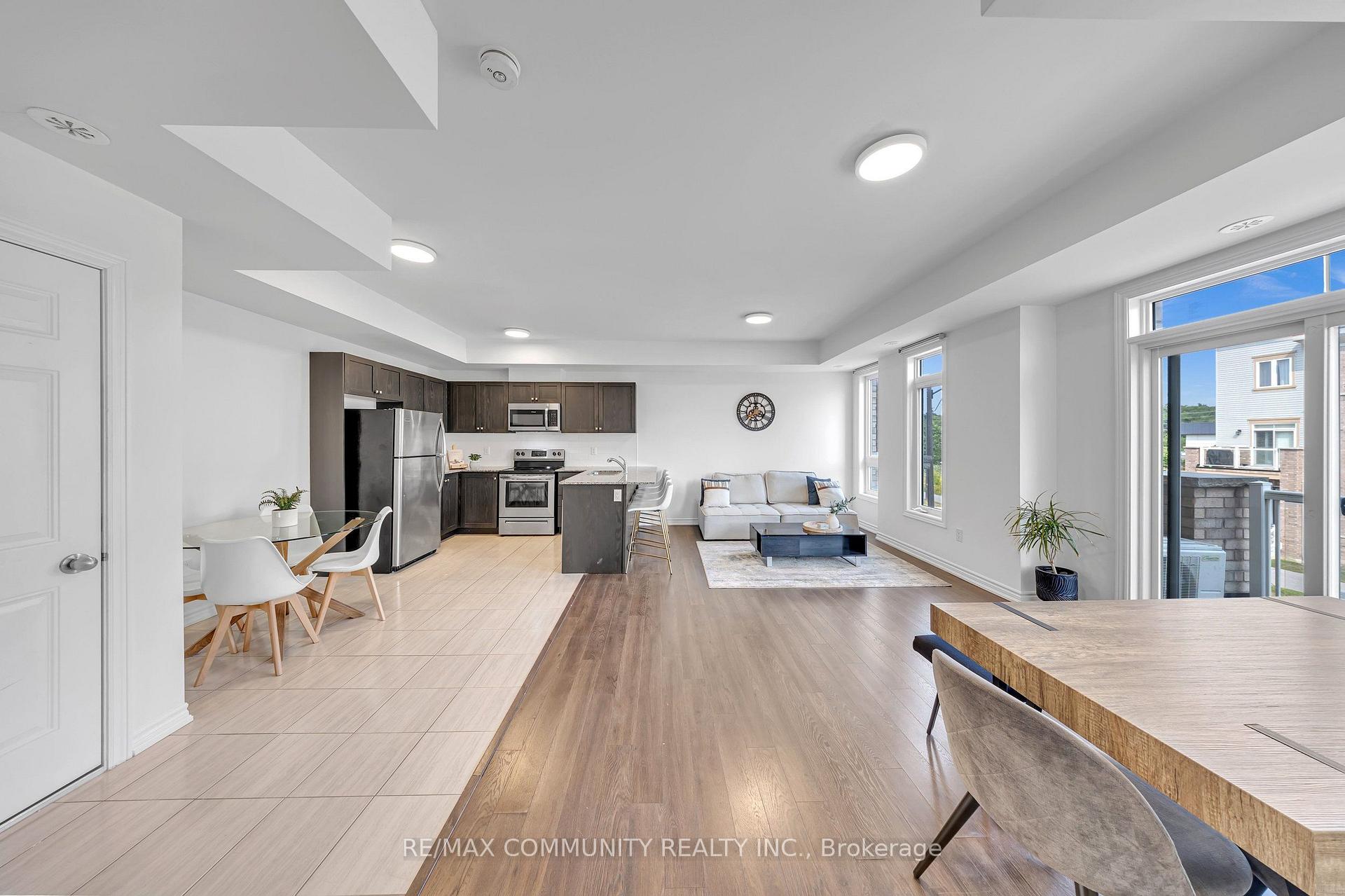 Photo 9 of 1761 Rex Heath Drive, Pickering, Duffin Heights — HOMEH