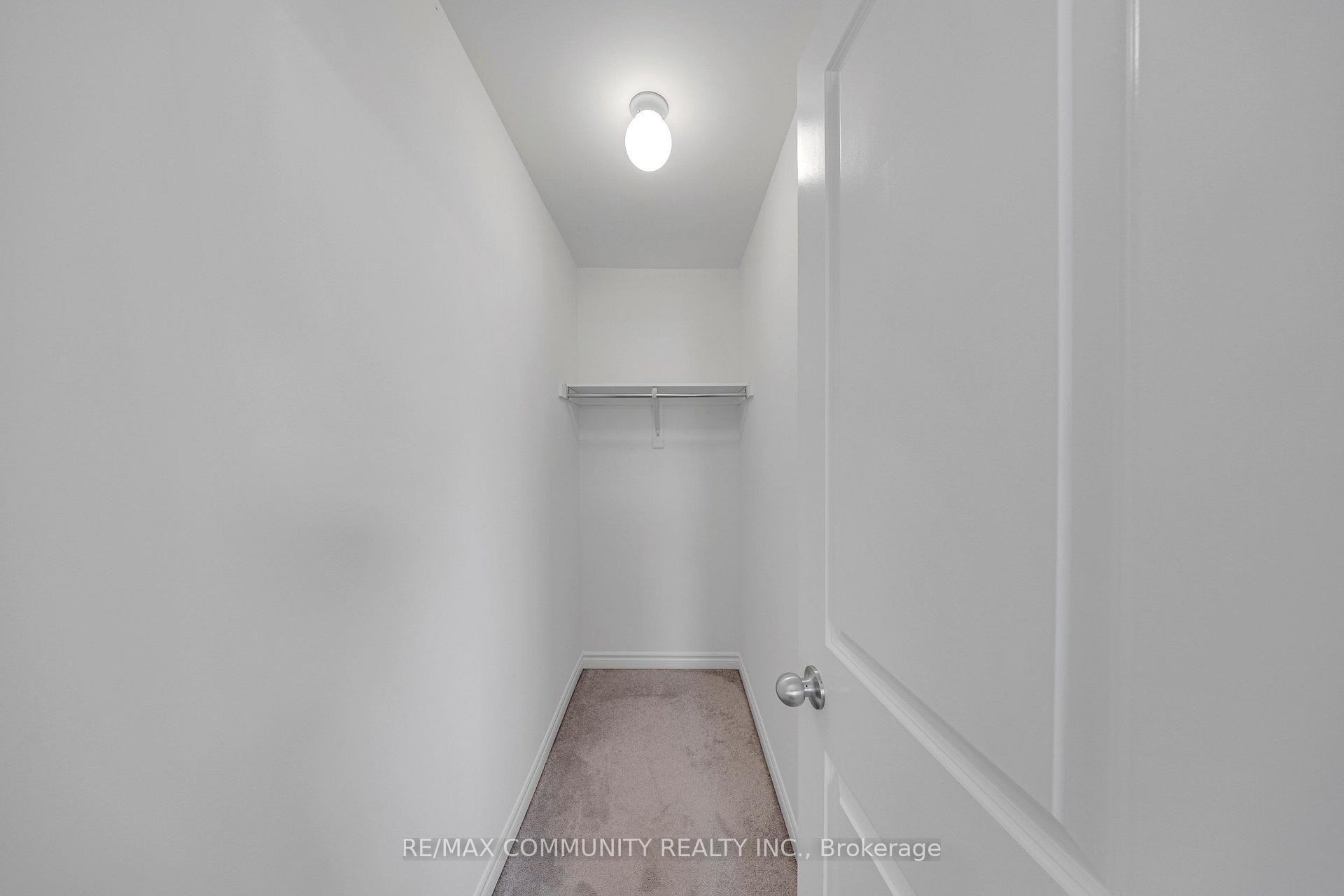 Photo 13 of 1761 Rex Heath Drive, Pickering, Duffin Heights — HOMEH