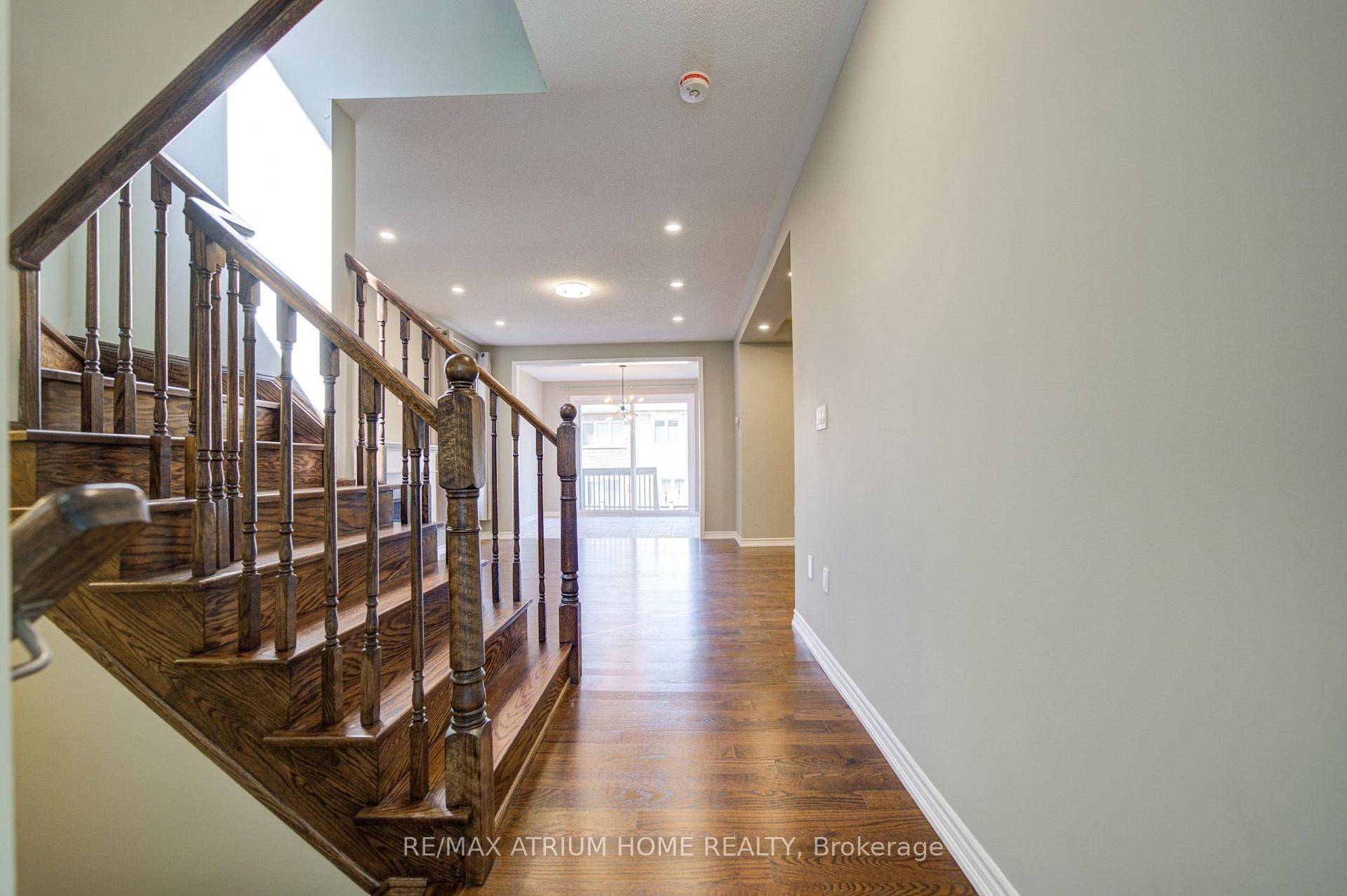 Photo 4 of 396 Thomas Phillips Drive, Aurora, Rural Aurora — HOMEH