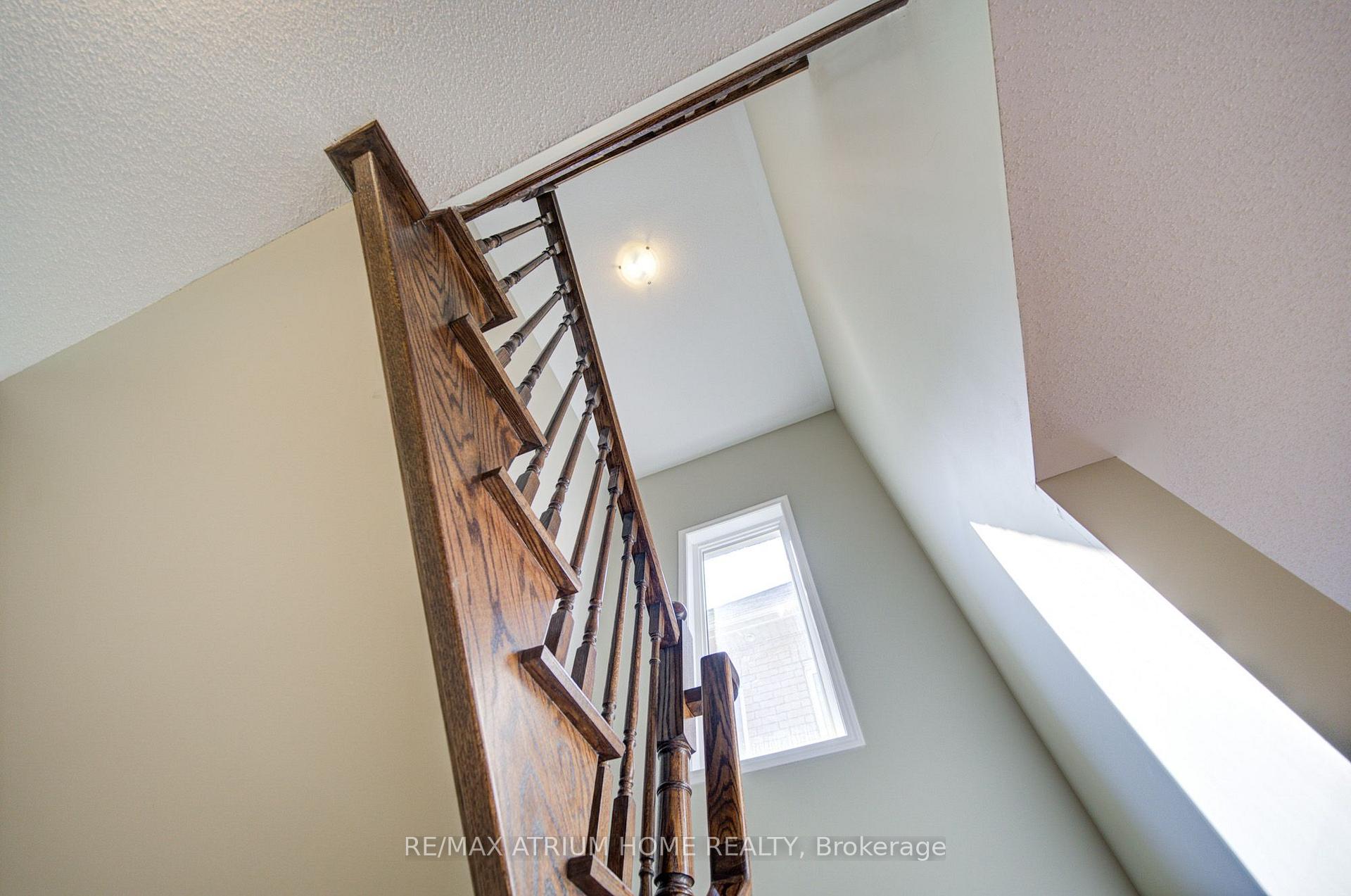 Photo 8 of 396 Thomas Phillips Drive, Aurora, Rural Aurora — HOMEH