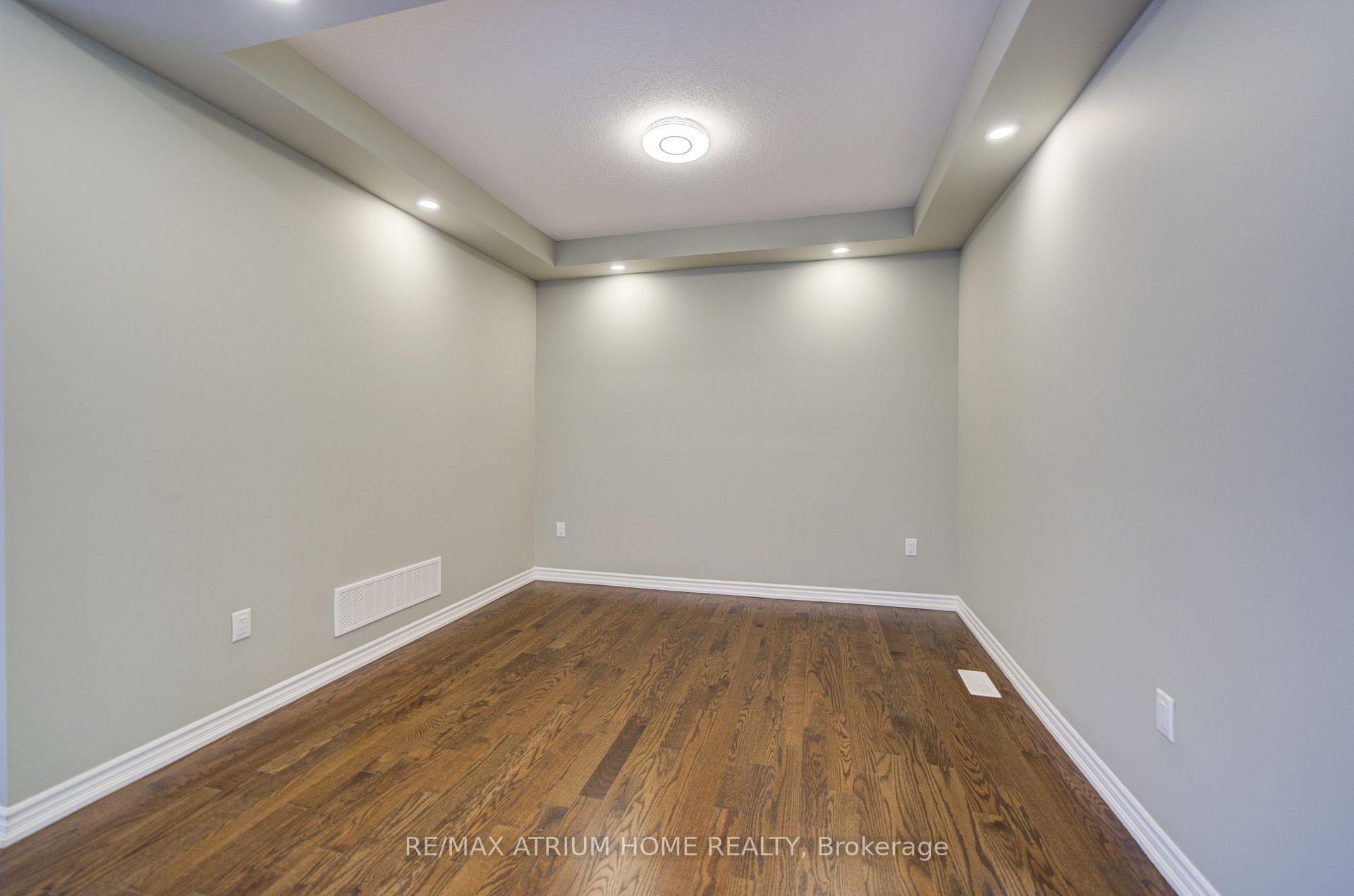 Photo 12 of 396 Thomas Phillips Drive, Aurora, Rural Aurora — HOMEH
