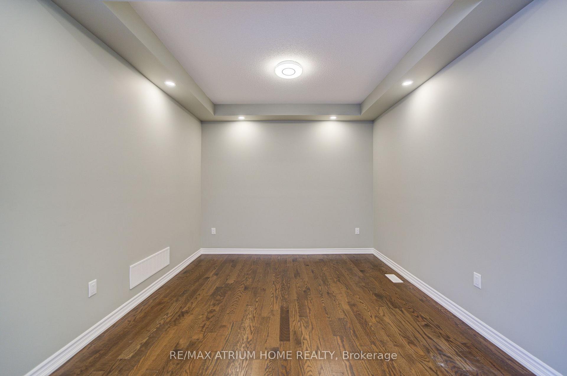 Photo 14 of 396 Thomas Phillips Drive, Aurora, Rural Aurora — HOMEH