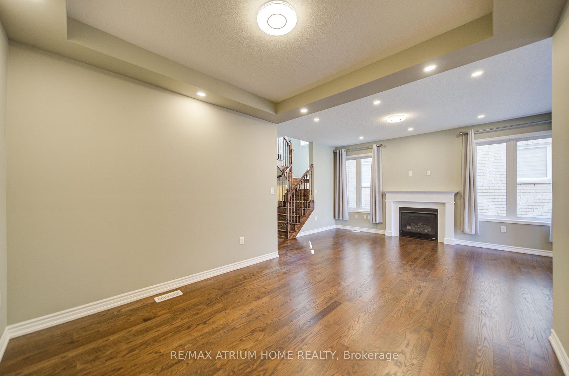 Photo 16 of 396 Thomas Phillips Drive, Aurora, Rural Aurora — HOMEH