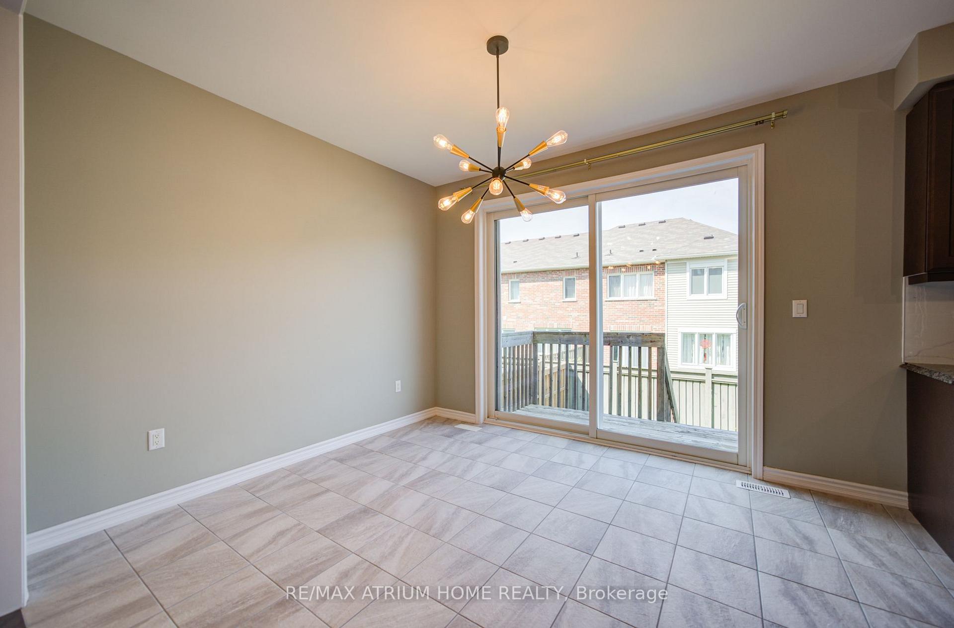 Photo 17 of 396 Thomas Phillips Drive, Aurora, Rural Aurora — HOMEH