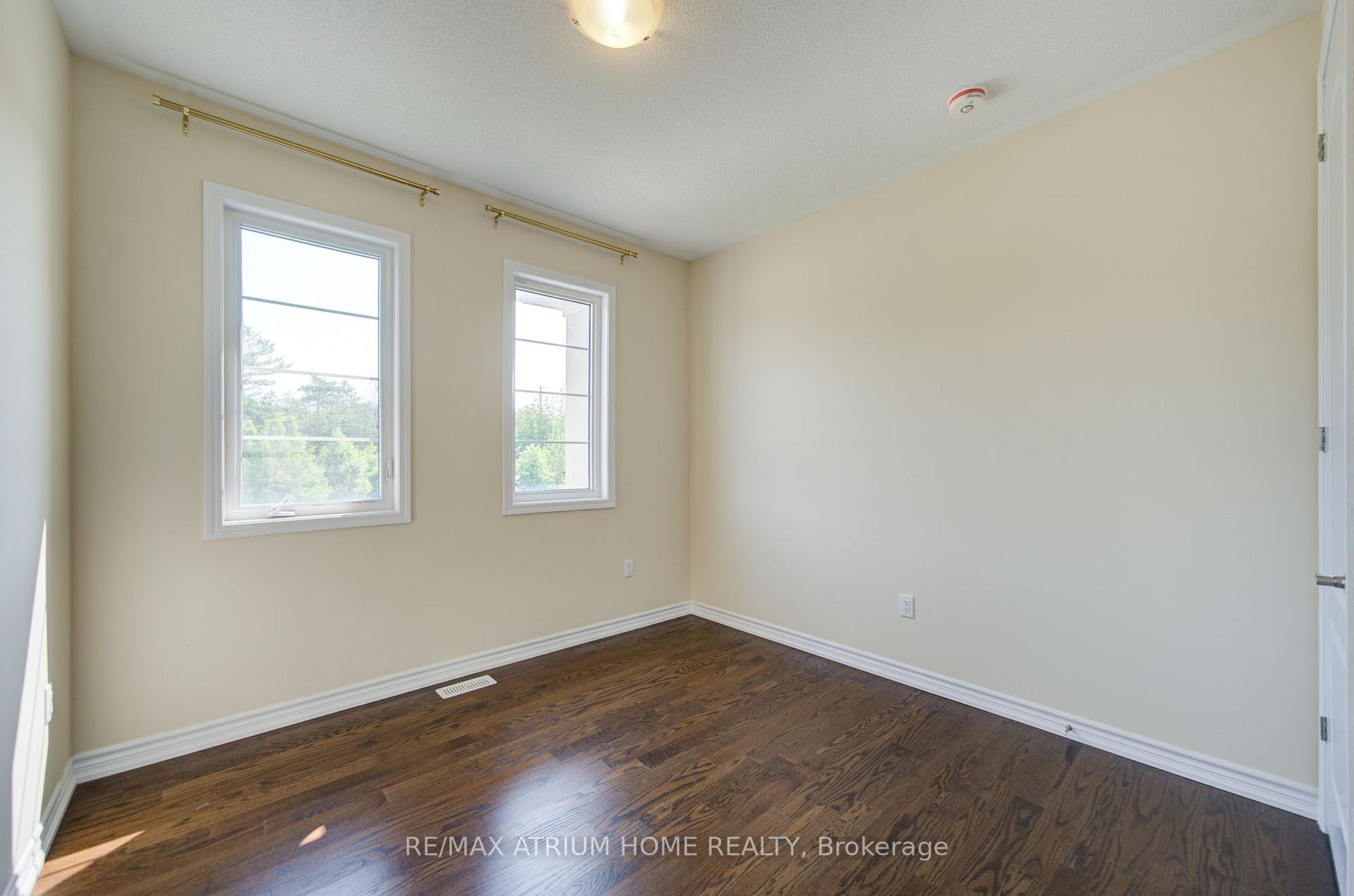 Photo 32 of 396 Thomas Phillips Drive, Aurora, Rural Aurora — HOMEH