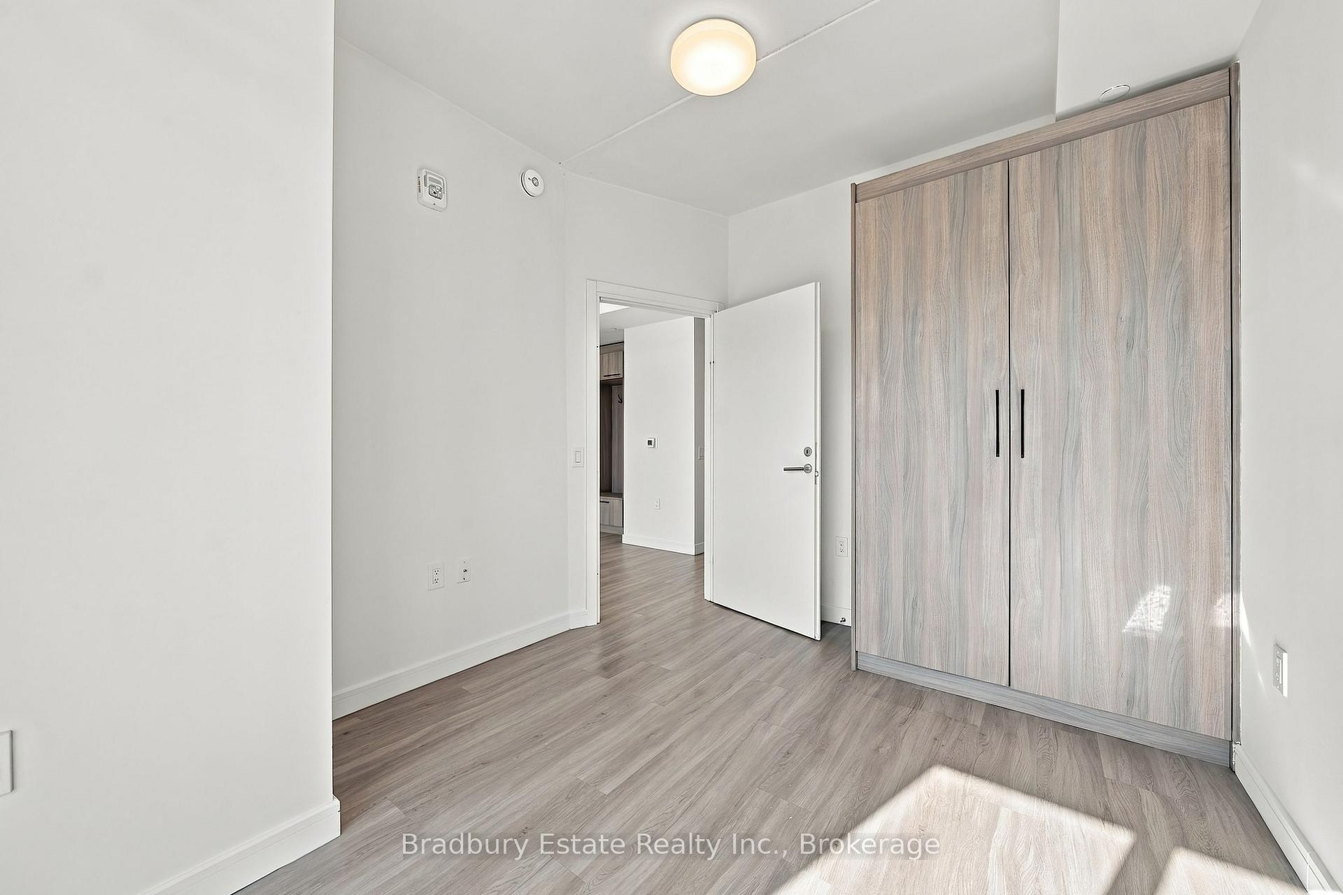 Photo 14 of Unit 1203, 49 Walnut Street S, Hamilton, Corktown — HOMEH