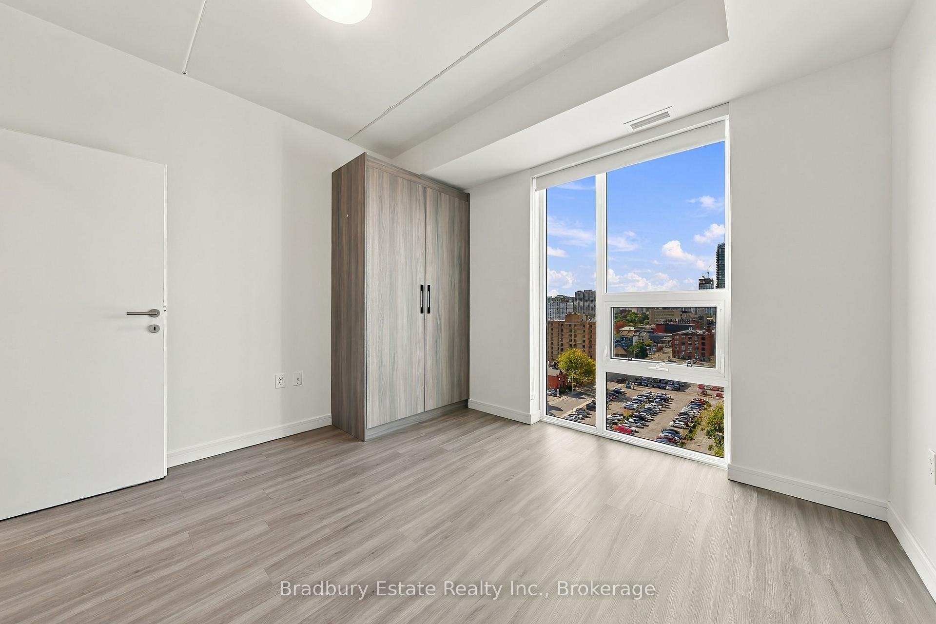 Photo 17 of Unit 1205, 49 Walnut Street S, Hamilton, Corktown — HOMEH