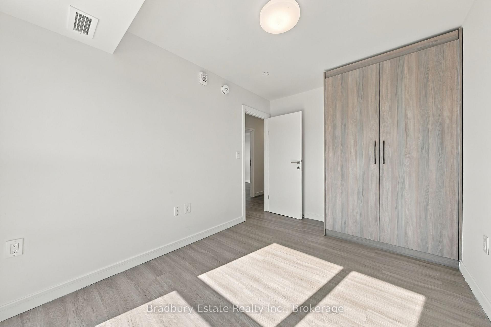 Photo 18 of Unit 1205, 49 Walnut Street S, Hamilton, Corktown — HOMEH