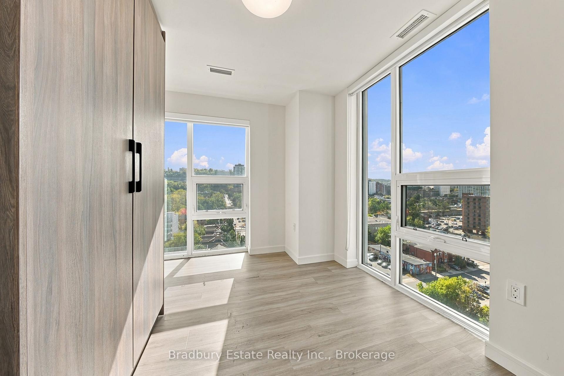 Photo 19 of Unit 1205, 49 Walnut Street S, Hamilton, Corktown — HOMEH