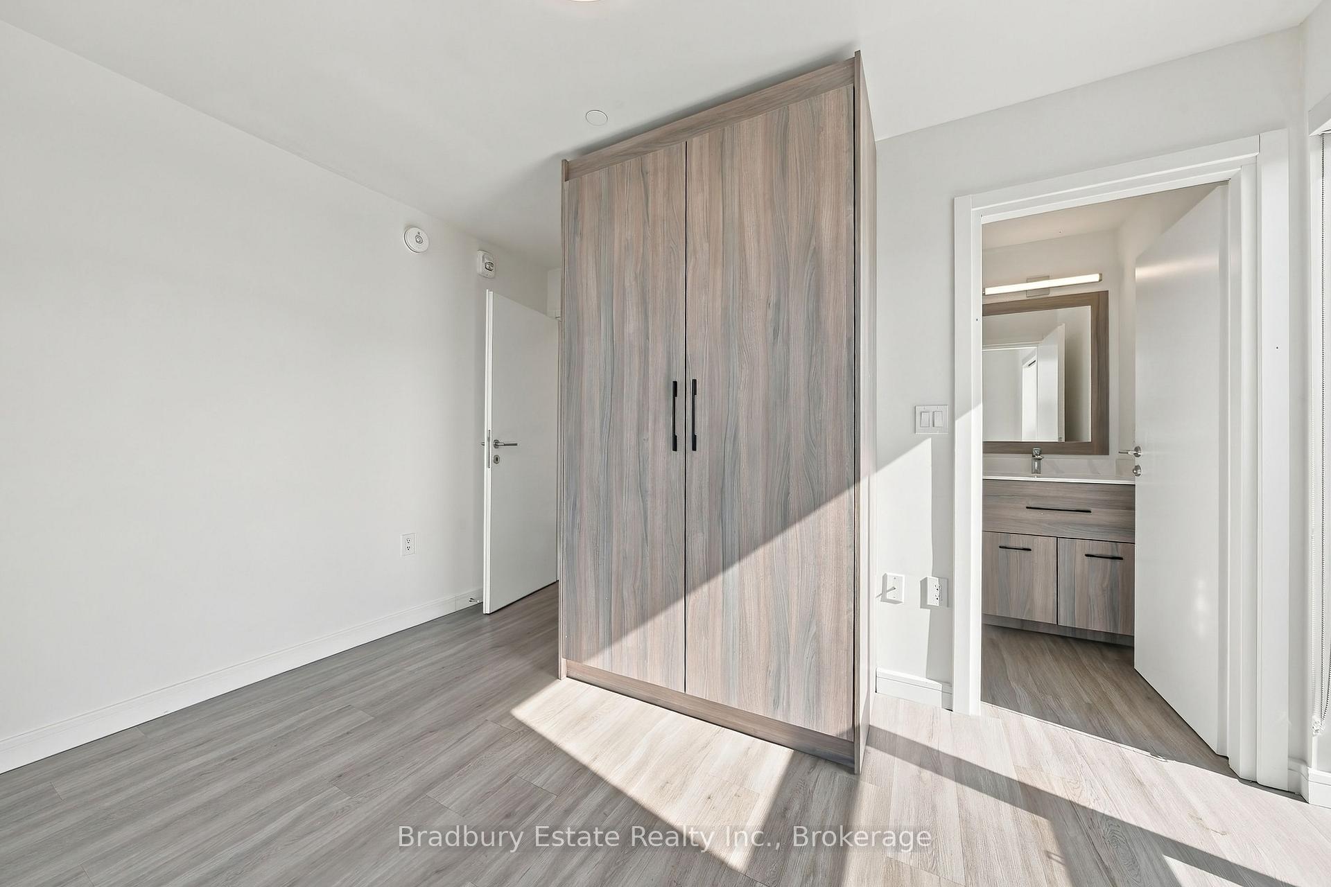 Photo 20 of Unit 1205, 49 Walnut Street S, Hamilton, Corktown — HOMEH