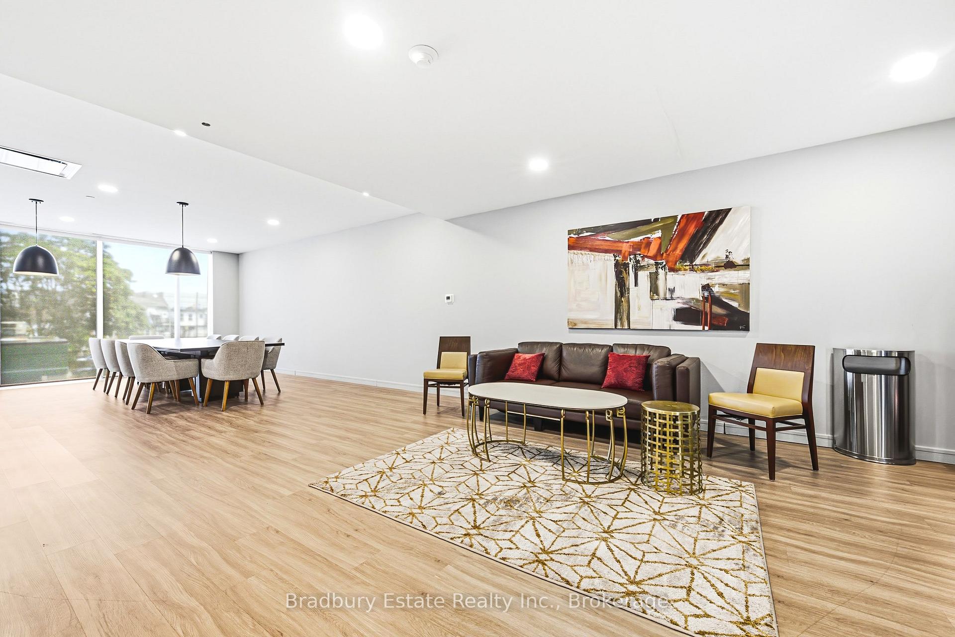 Photo 5 of Unit 1109, 49 Walnut Street S, Hamilton, Corktown — HOMEH