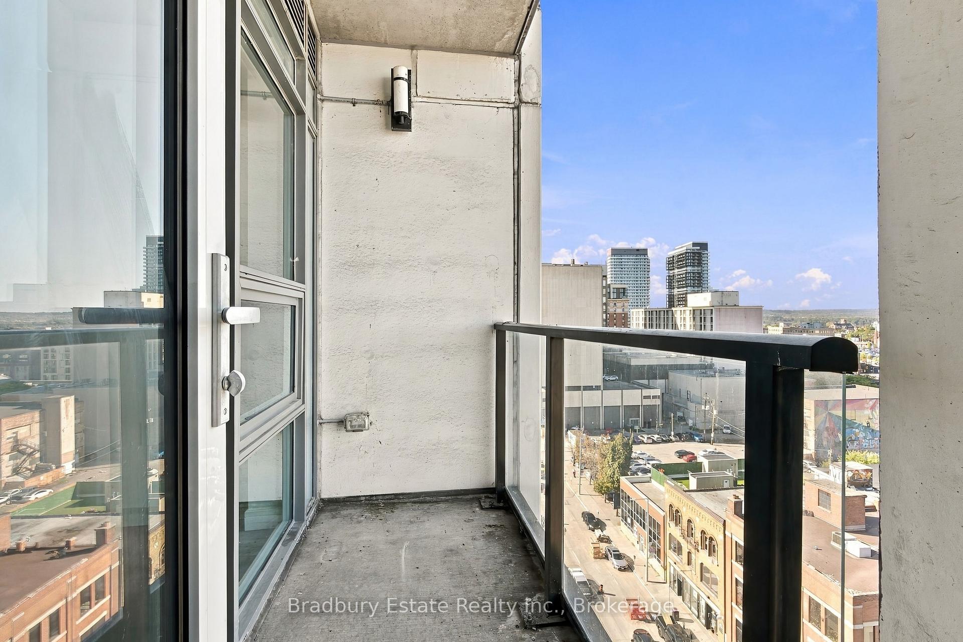 Photo 18 of Unit 1109, 49 Walnut Street S, Hamilton, Corktown — HOMEH