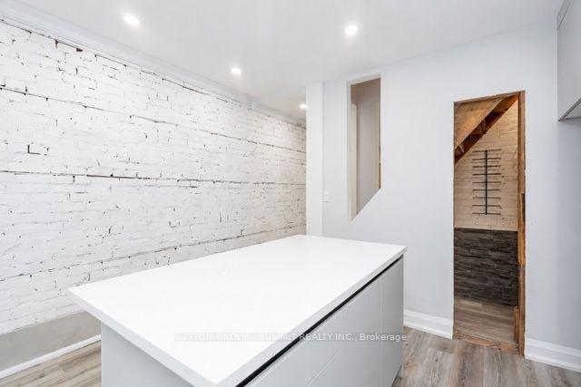 Photo 10 of 100 Rosethorn Avenue, Toronto, Weston-Pellam Park — HOMEH