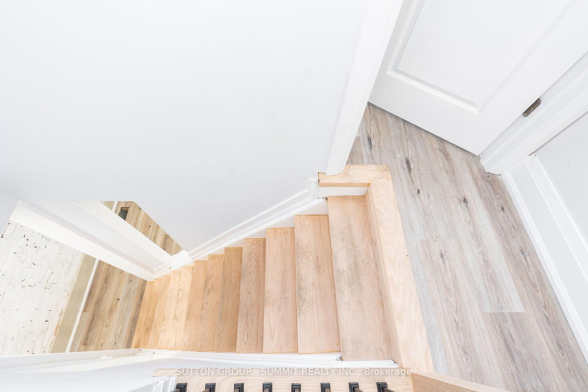 Photo 19 of 100 Rosethorn Avenue, Toronto, Weston-Pellam Park — HOMEH