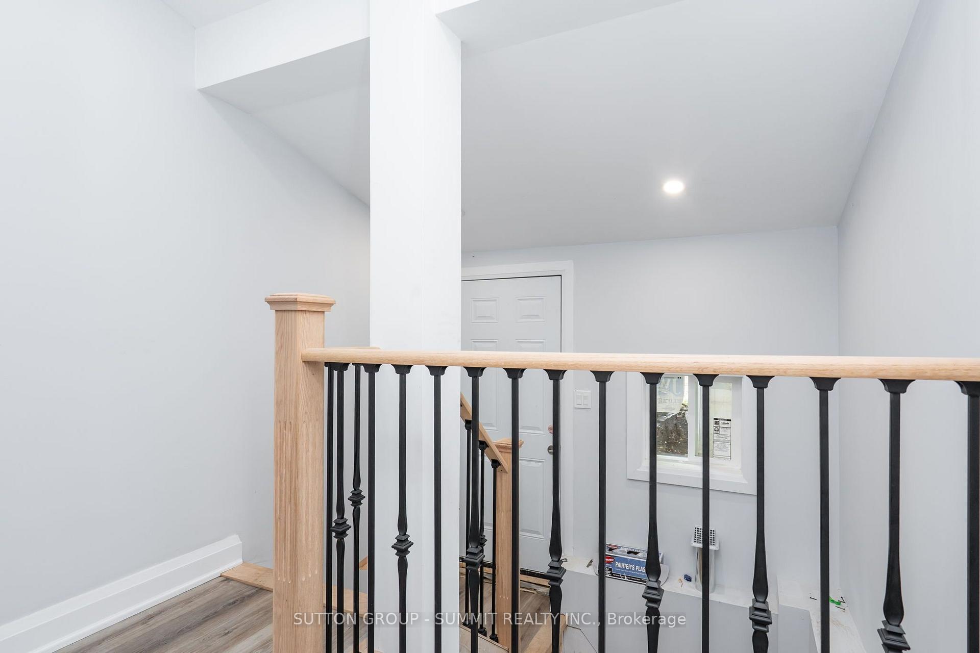 Photo 27 of 100 Rosethorn Avenue, Toronto, Weston-Pellam Park — HOMEH