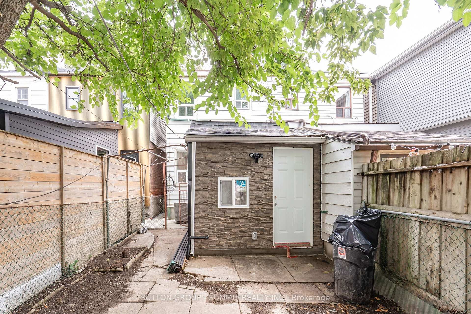 Photo 35 of 100 Rosethorn Avenue, Toronto, Weston-Pellam Park — HOMEH