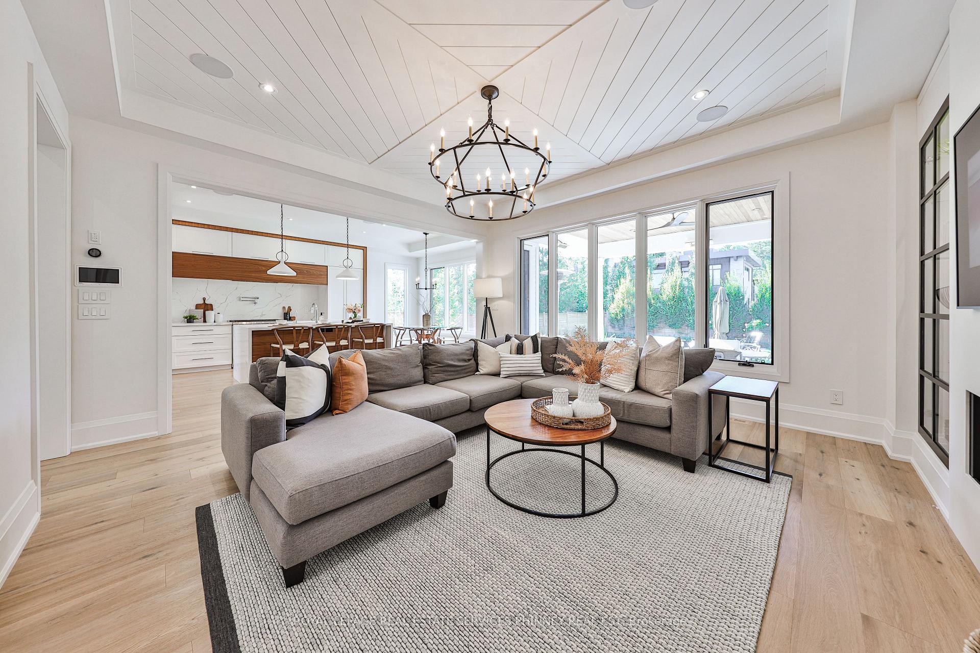 Photo 23 of 343 Douglas Avenue, Oakville, Old Oakville — HOMEH