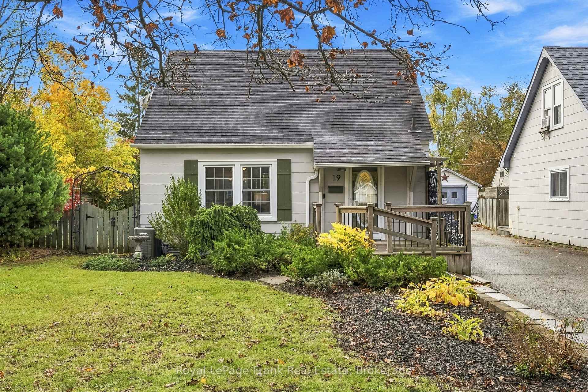 Photo of 19 Churchill Crescent