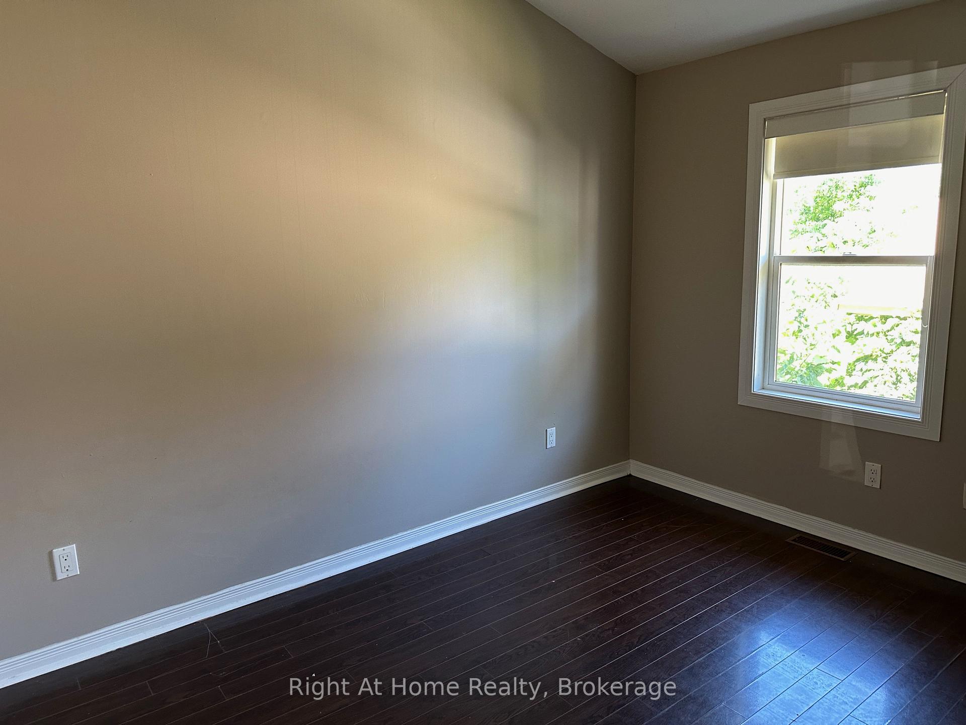 Photo 7 of Unit Unit B, 1119 King Street, Whitby, Downtown Whitby — HOMEH