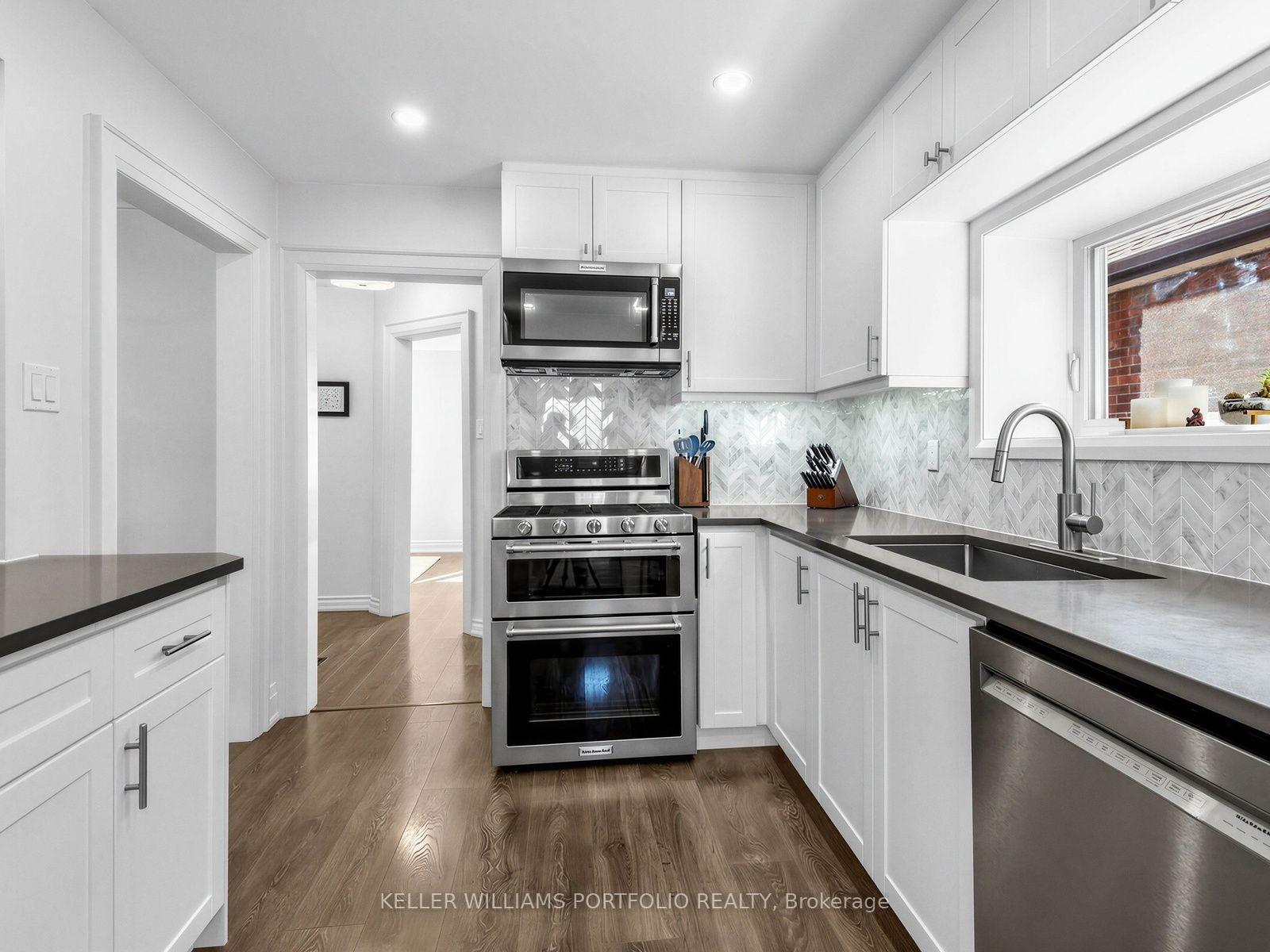 Photo 14 of 163 Lambton Avenue, Toronto, Rockcliffe-Smythe — HOMEH