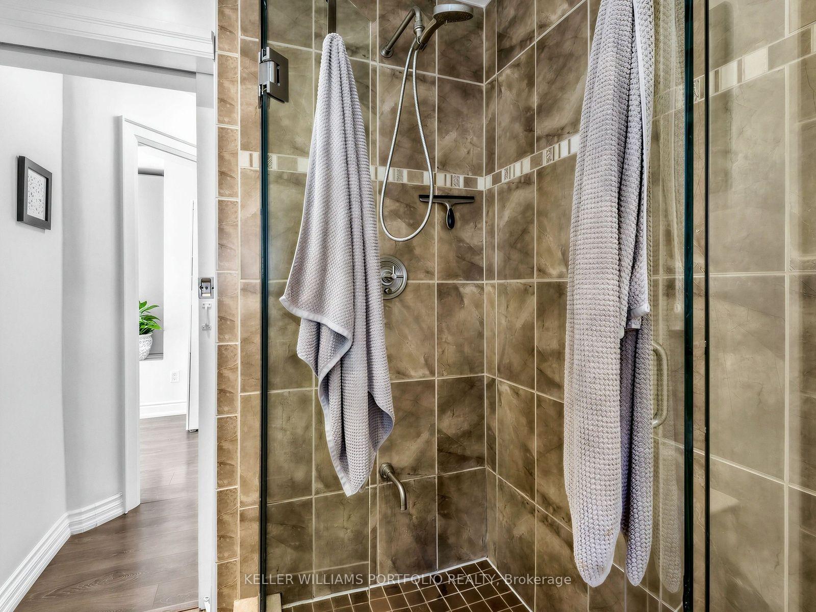 Photo 18 of 163 Lambton Avenue, Toronto, Rockcliffe-Smythe — HOMEH