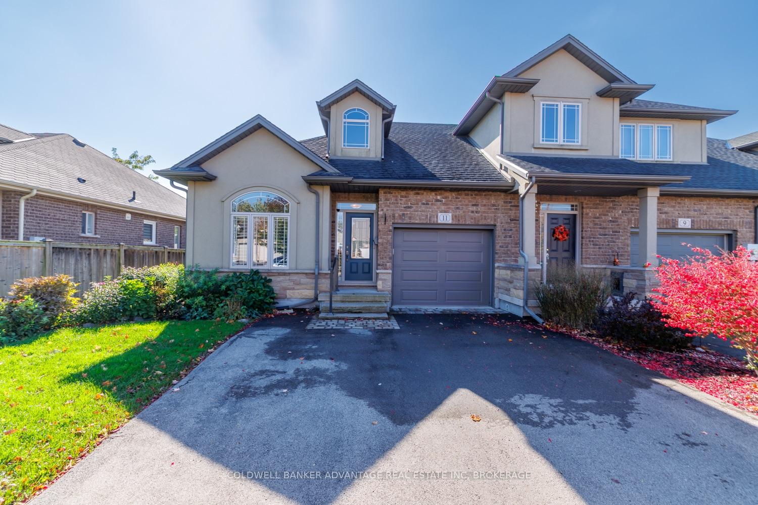 Photo 1 of 11 Willson Cross, Pelham, Fonthill — HOMEH
