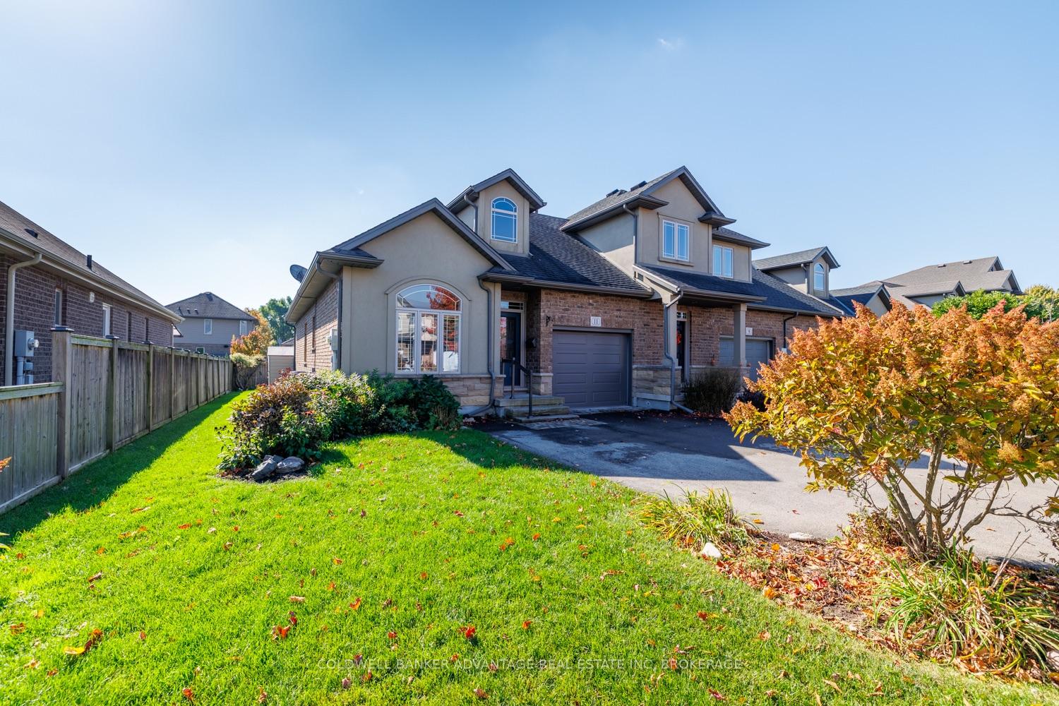 Photo 2 of 11 Willson Cross, Pelham, Fonthill — HOMEH