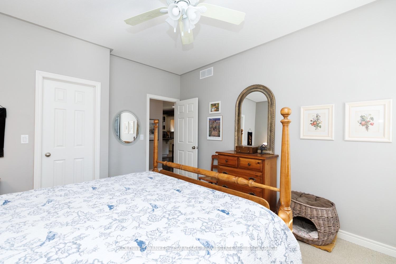 Photo 13 of 11 Willson Cross, Pelham, Fonthill — HOMEH