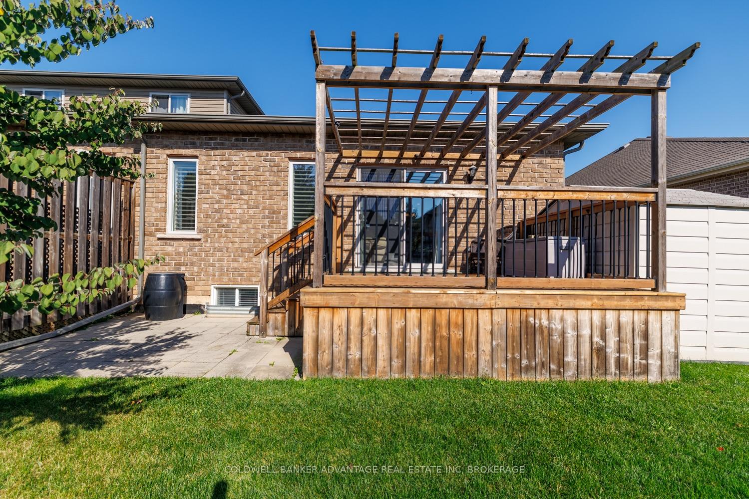 Photo 26 of 11 Willson Cross, Pelham, Fonthill — HOMEH