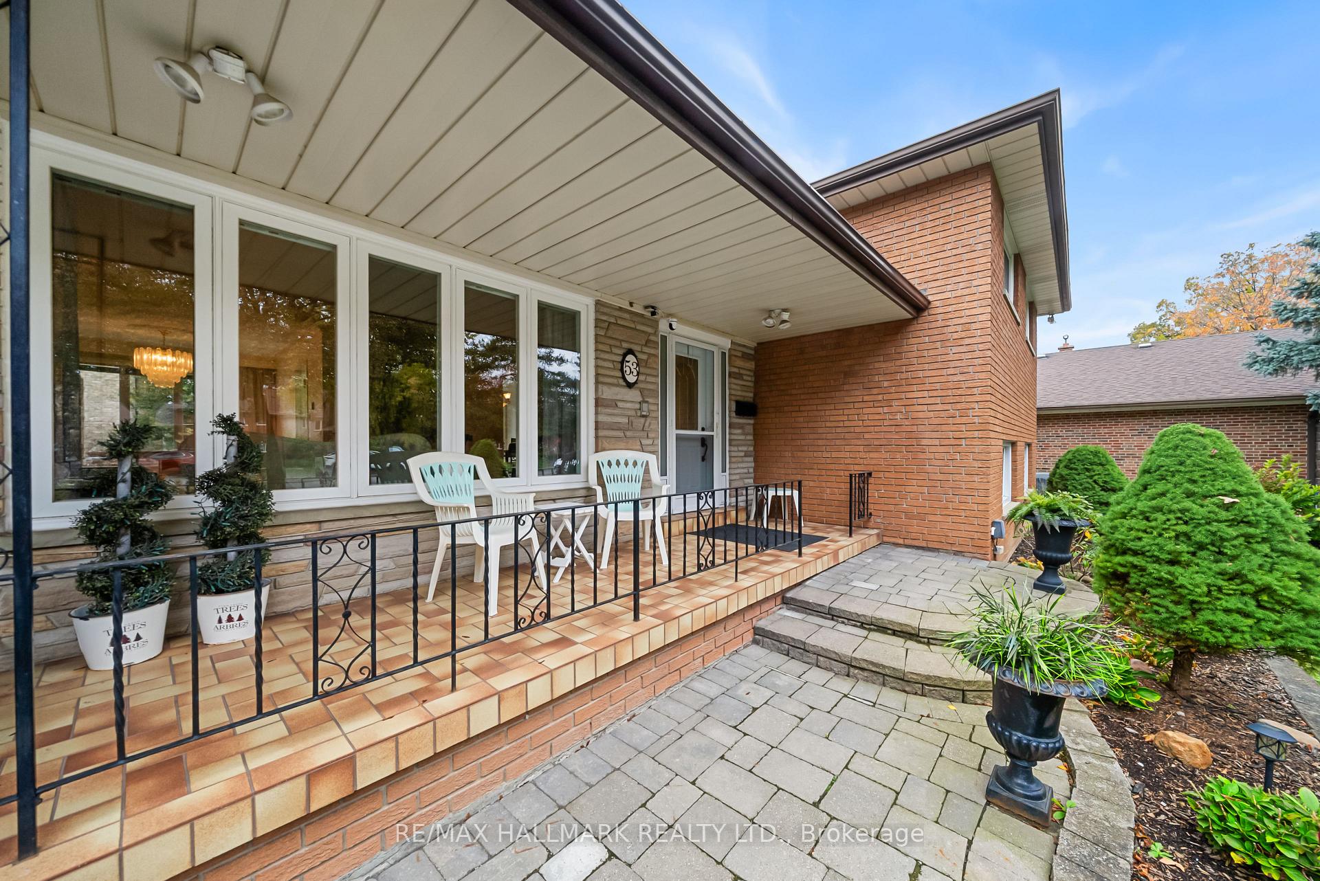 Photo 3 of 53 Tobruk Crescent, North York, Newtonbrook East — HOMEH