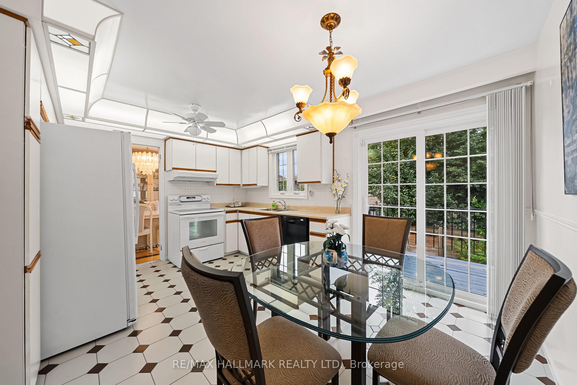 Photo 13 of 53 Tobruk Crescent, North York, Newtonbrook East — HOMEH
