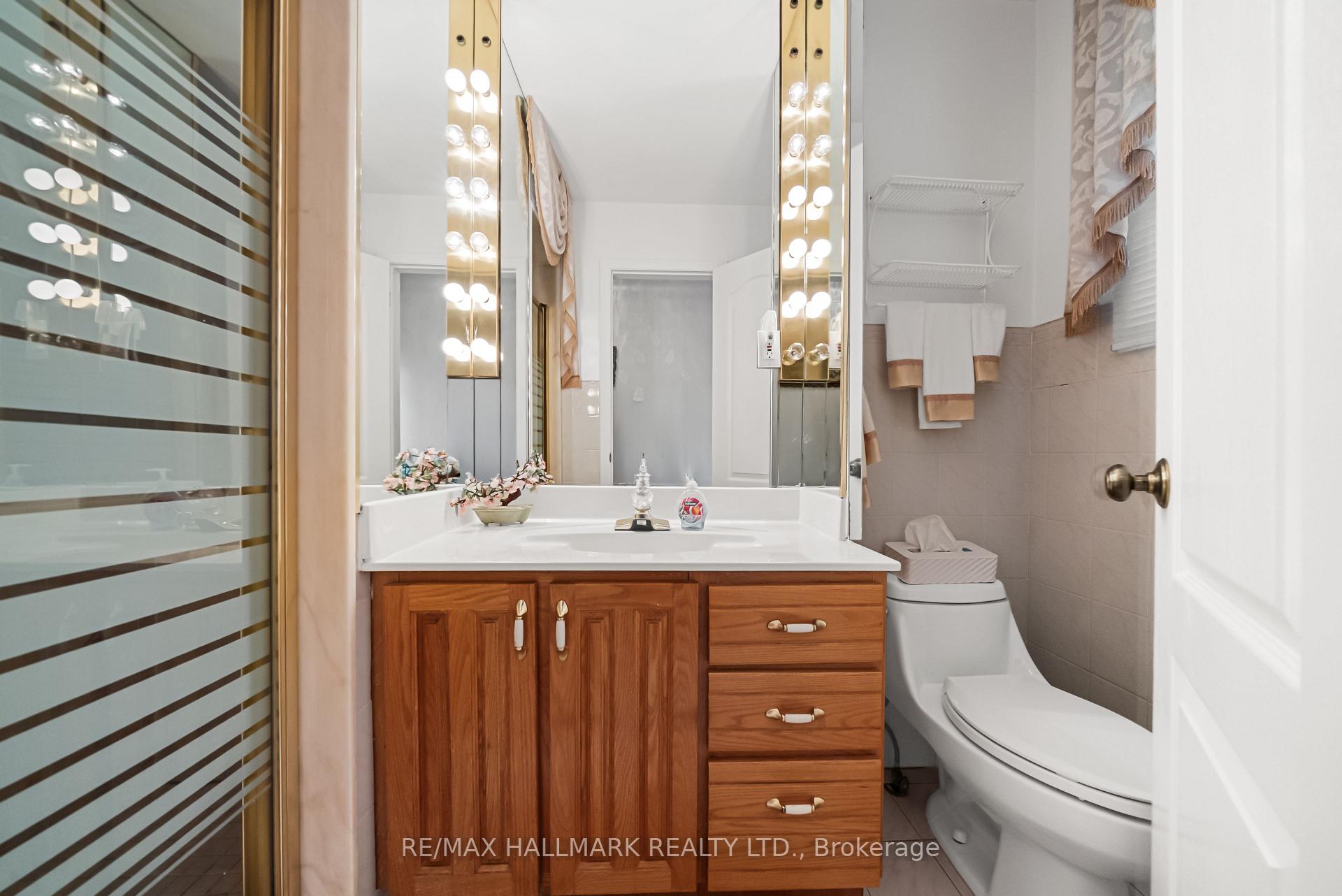 Photo 30 of 53 Tobruk Crescent, North York, Newtonbrook East — HOMEH