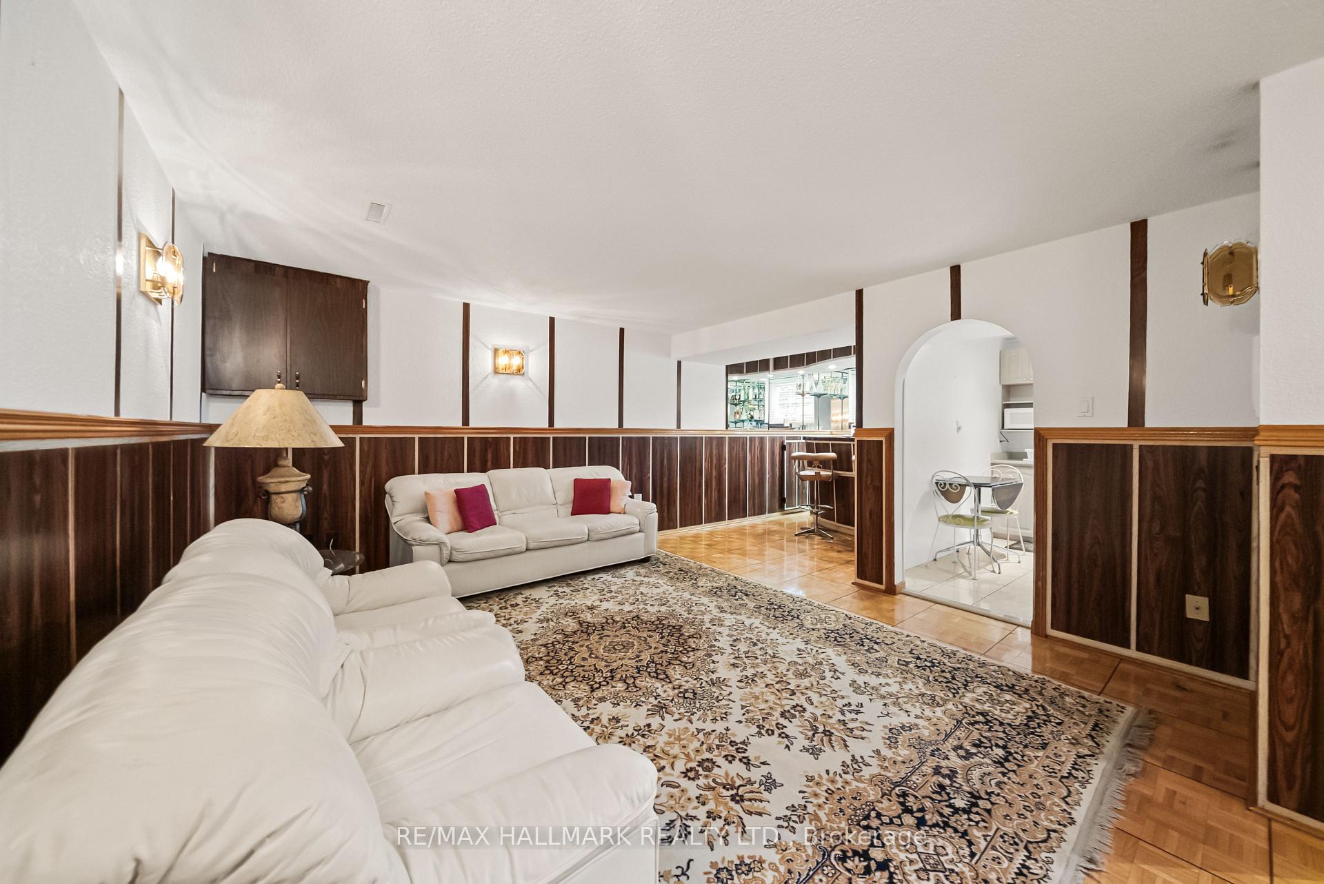 Photo 32 of 53 Tobruk Crescent, North York, Newtonbrook East — HOMEH