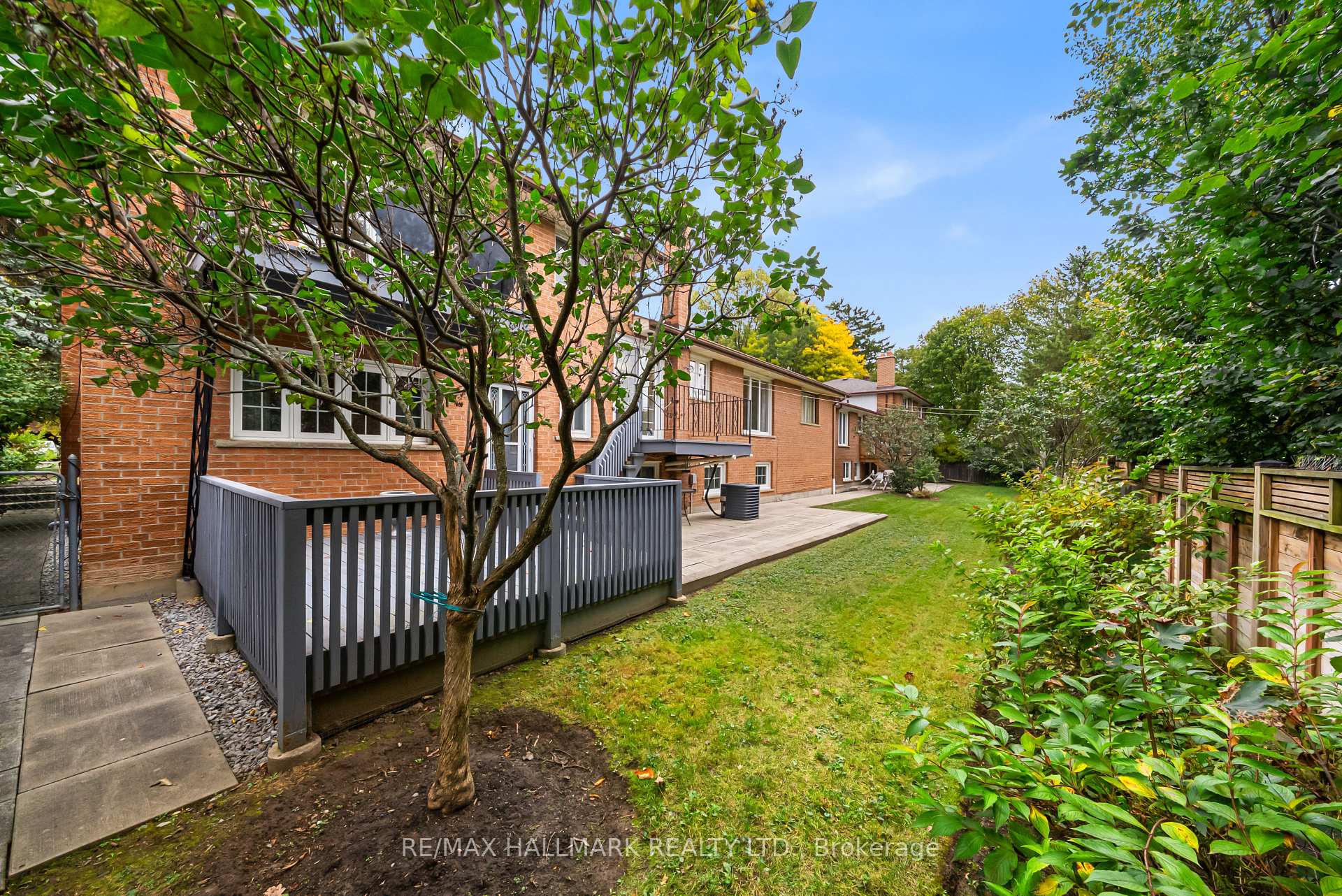 Photo 39 of 53 Tobruk Crescent, North York, Newtonbrook East — HOMEH