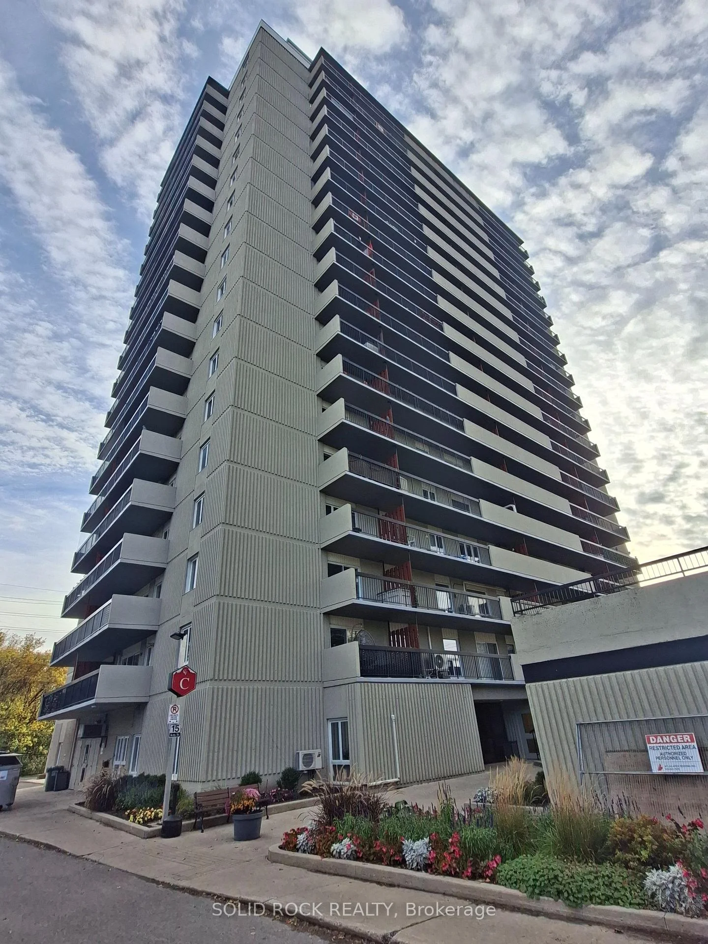 Photo of Unit 1209, 158C McArthur Avenue