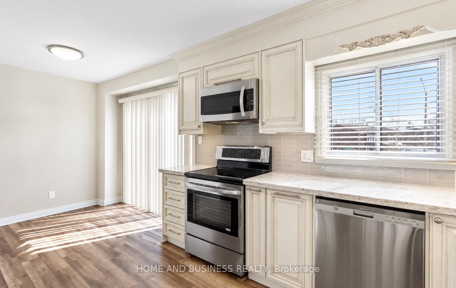 Photo 4 of Unit 64, 6040 Montevideo Road, Mississauga, Meadowvale — HOMEH