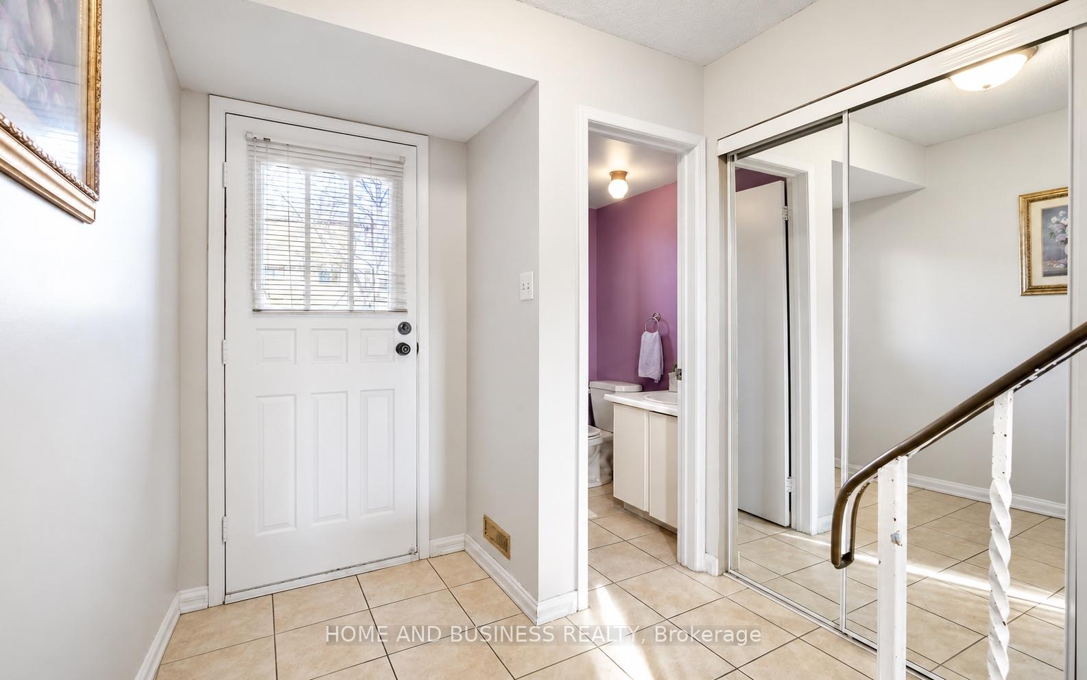 Photo 3 of Unit 64, 6040 Montevideo Road, Mississauga, Meadowvale — HOMEH