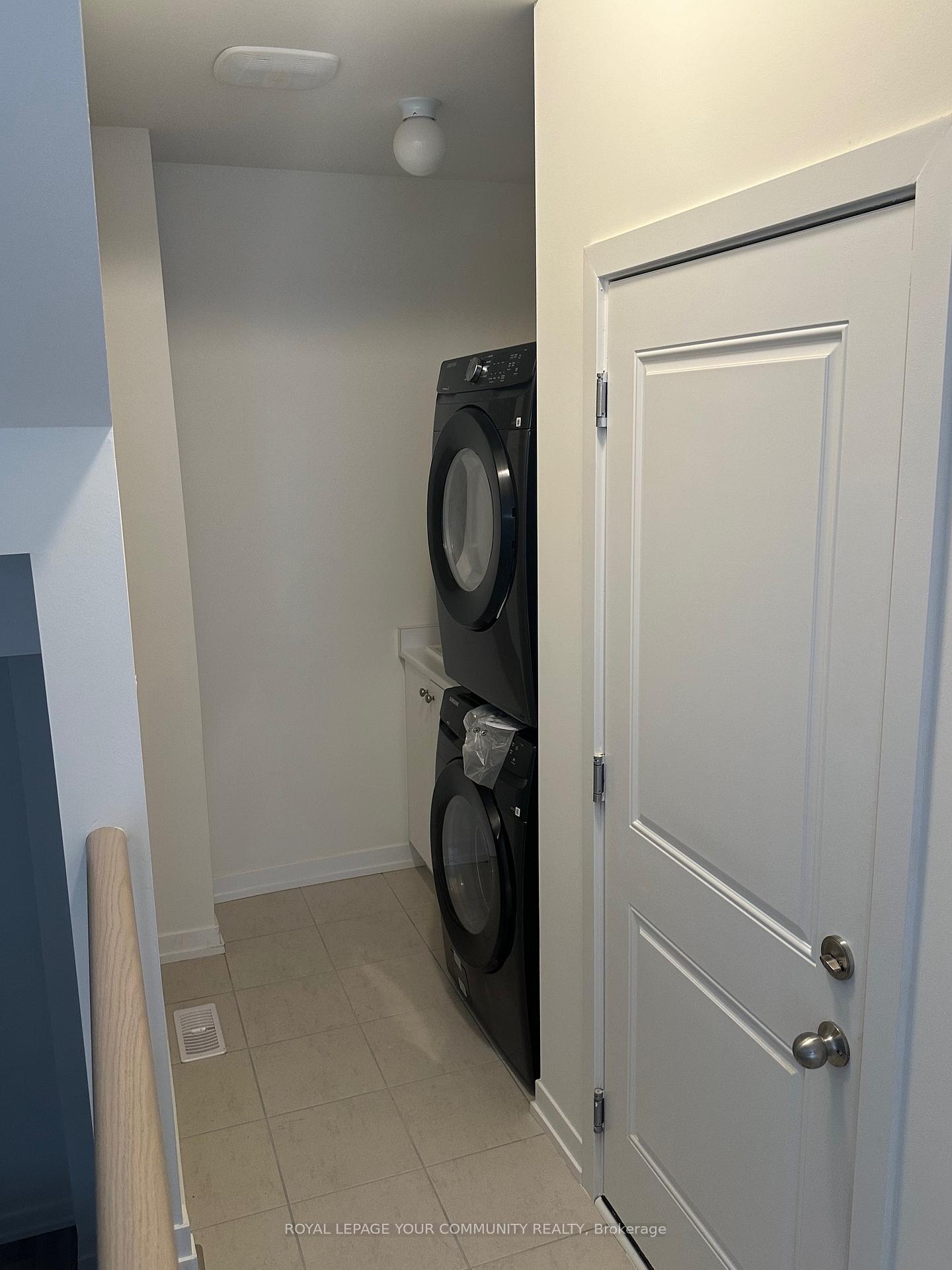 Photo 10 of 1541 Moonseed Place, Milton, Cobban — HOMEH
