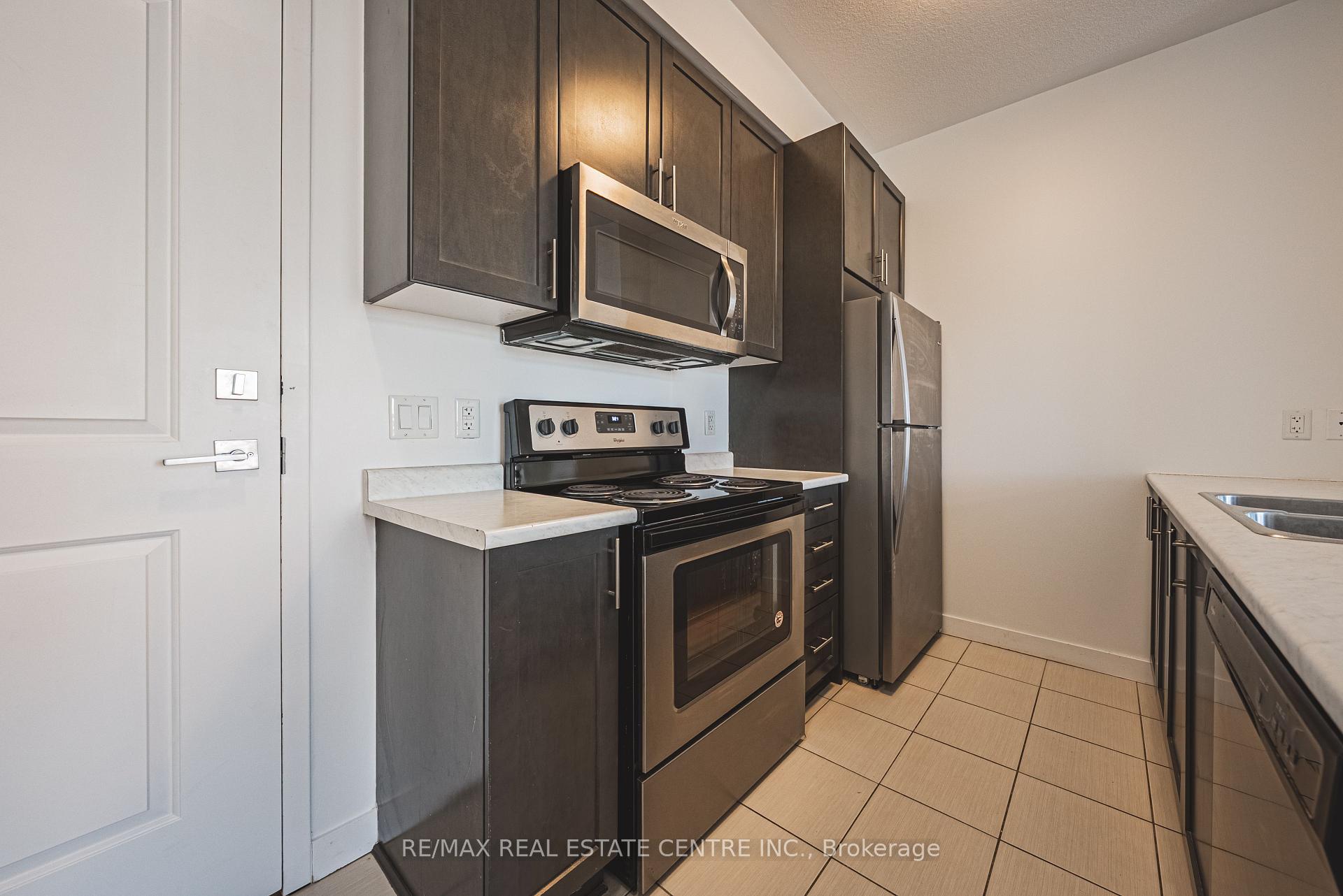 Photo 4 of Unit 706, 2486 Old Bronte Road, Oakville, Westmount — HOMEH