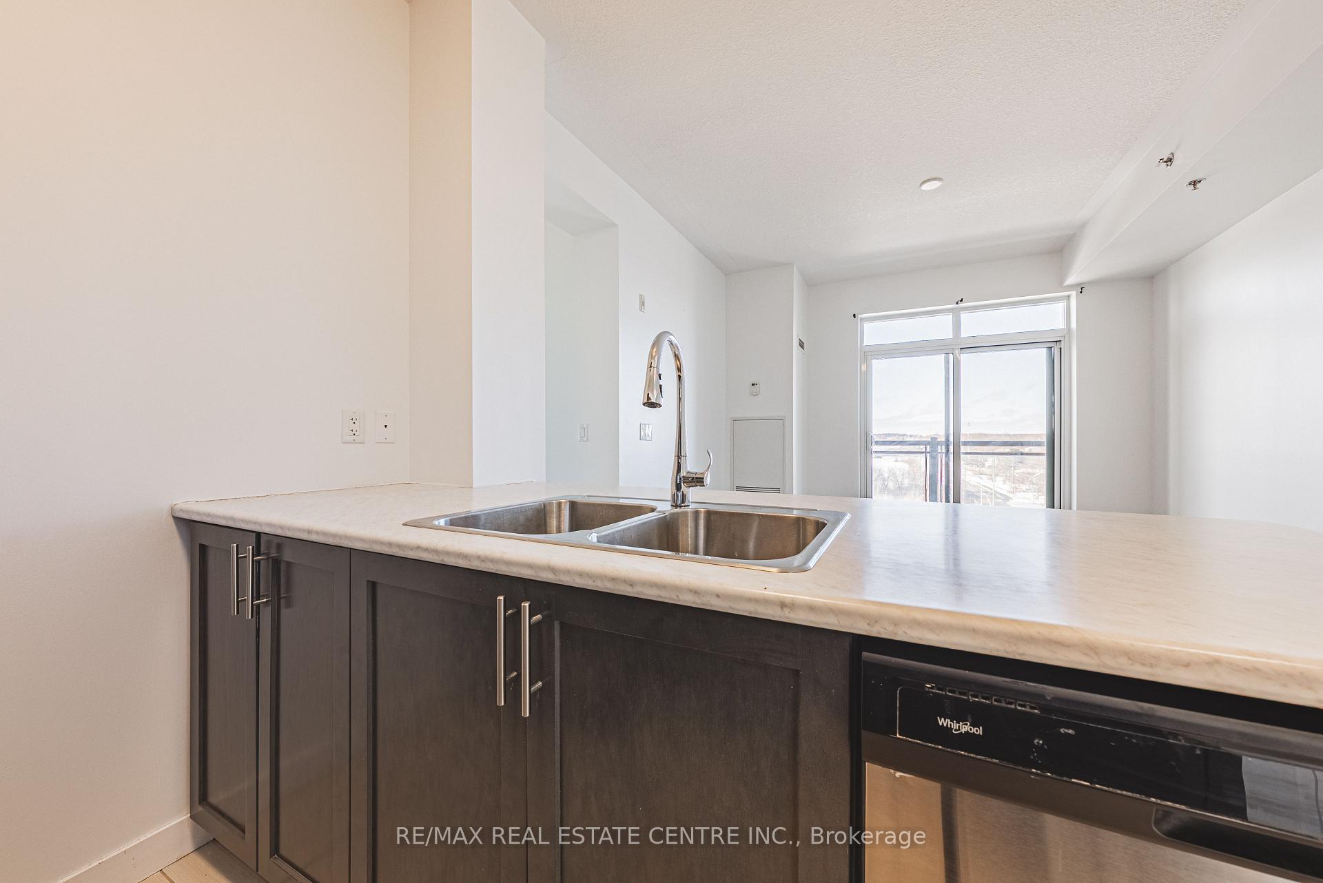 Photo 5 of Unit 706, 2486 Old Bronte Road, Oakville, Westmount — HOMEH