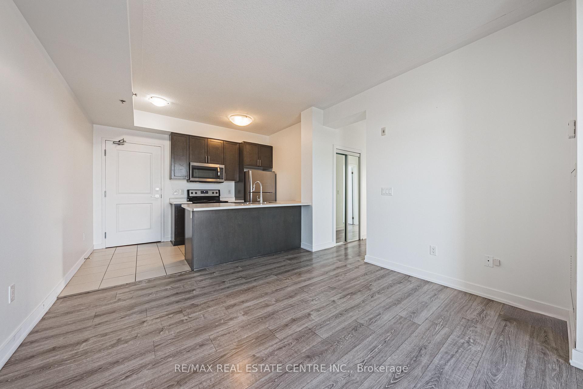 Photo 12 of Unit 706, 2486 Old Bronte Road, Oakville, Westmount — HOMEH