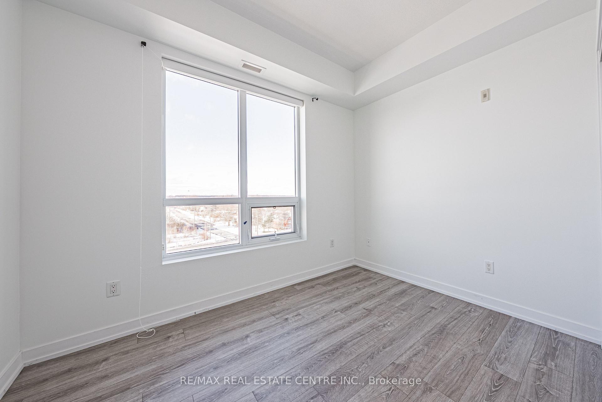 Photo 13 of Unit 706, 2486 Old Bronte Road, Oakville, Westmount — HOMEH