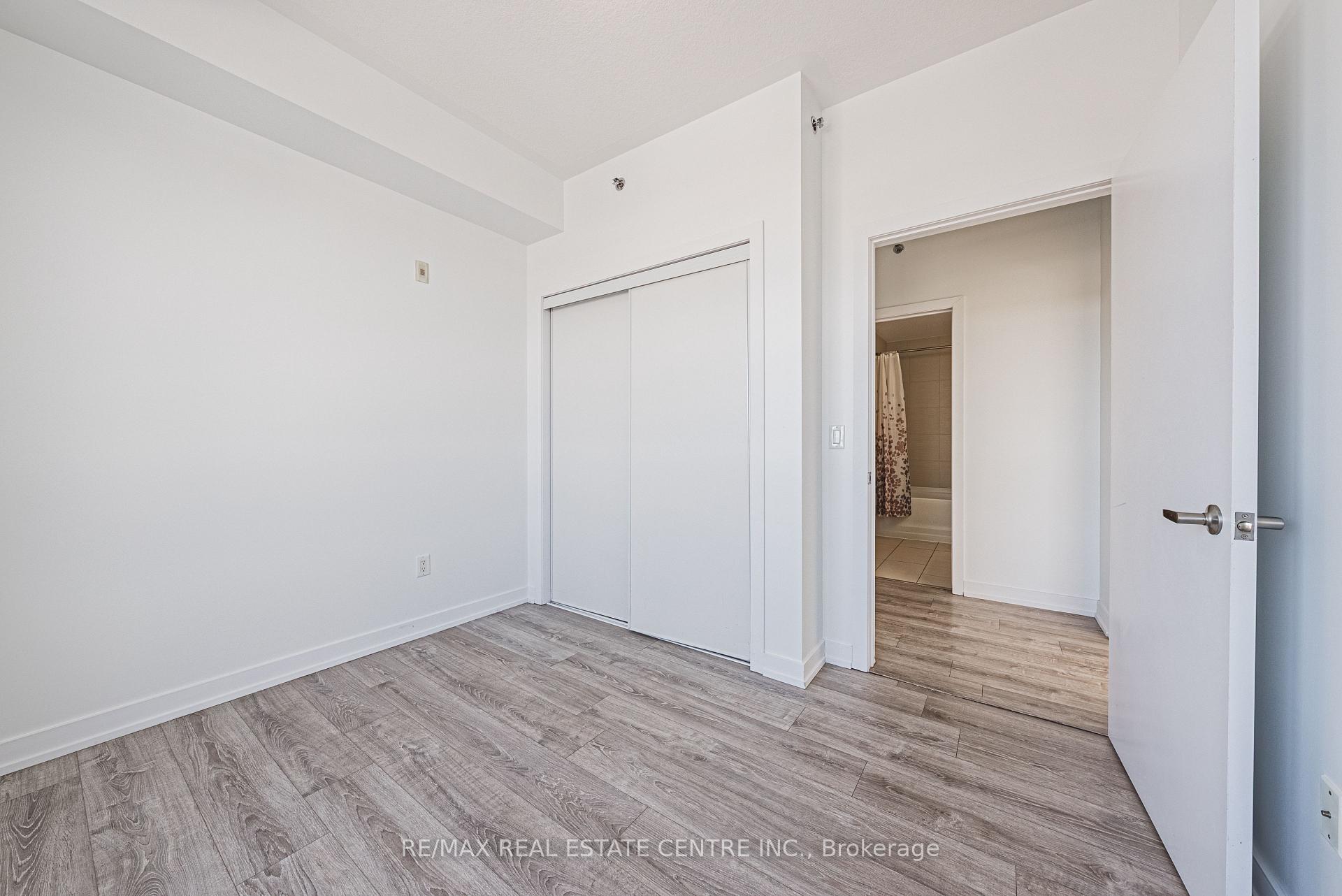 Photo 14 of Unit 706, 2486 Old Bronte Road, Oakville, Westmount — HOMEH