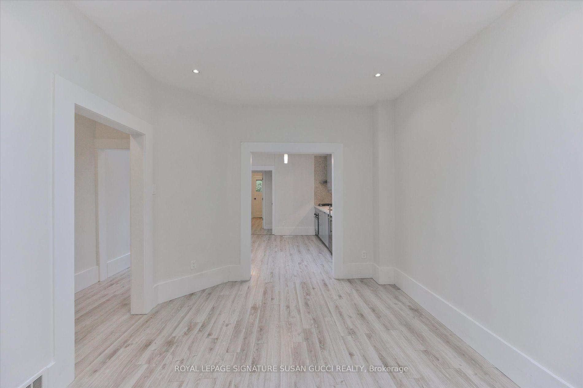 Photo 14 of 233 Cedarvale Avenue, Toronto, Woodbine-Lumsden — HOMEH
