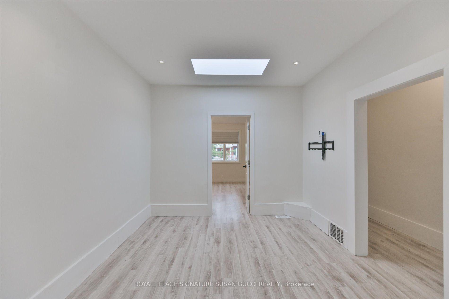 Photo 15 of 233 Cedarvale Avenue, Toronto, Woodbine-Lumsden — HOMEH