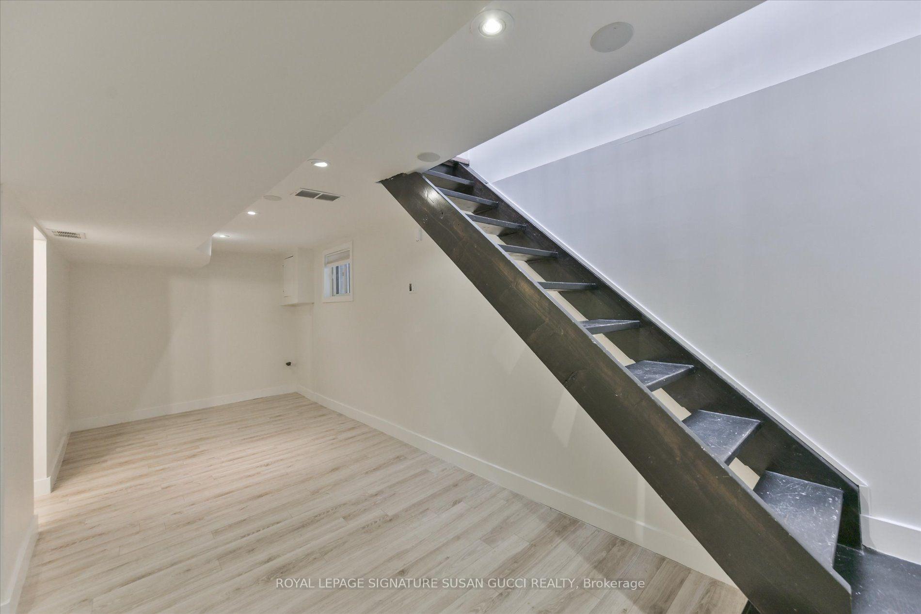Photo 25 of 233 Cedarvale Avenue, Toronto, Woodbine-Lumsden — HOMEH
