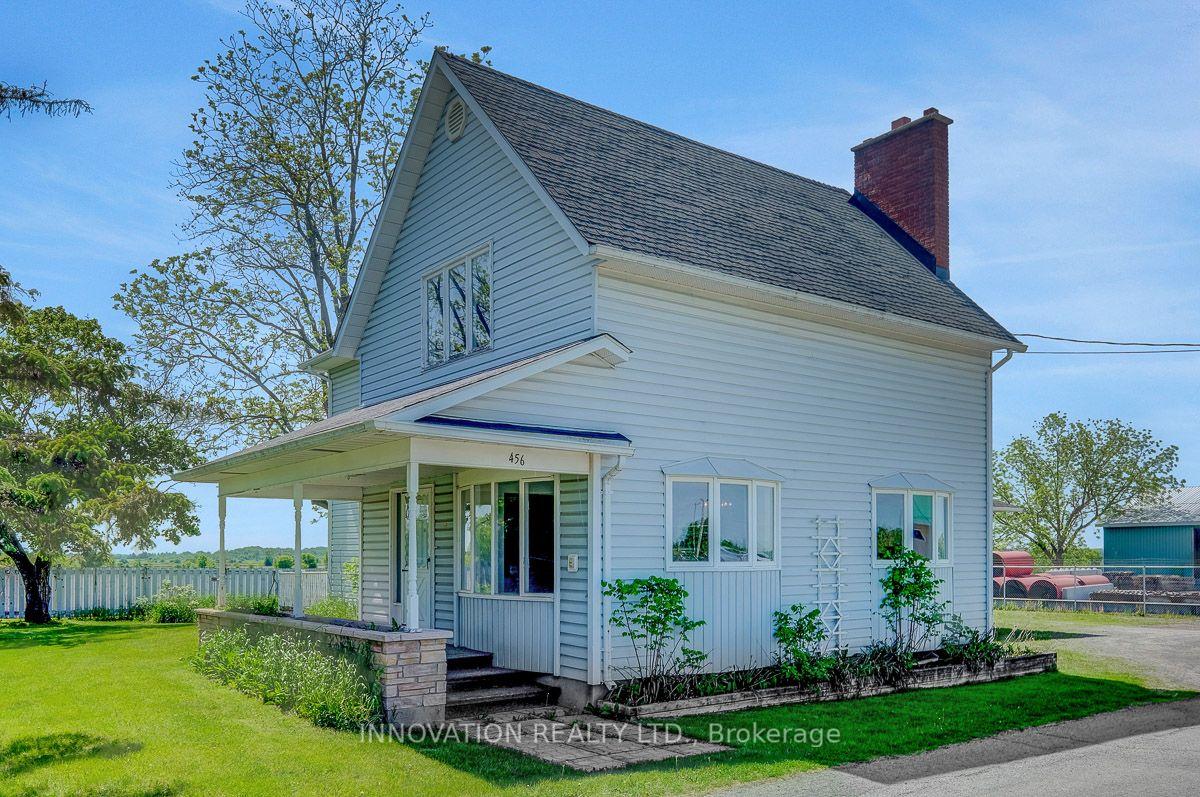 Photo 2 of 456 Gladstone Street, North Dundas, Winchester — HOMEH