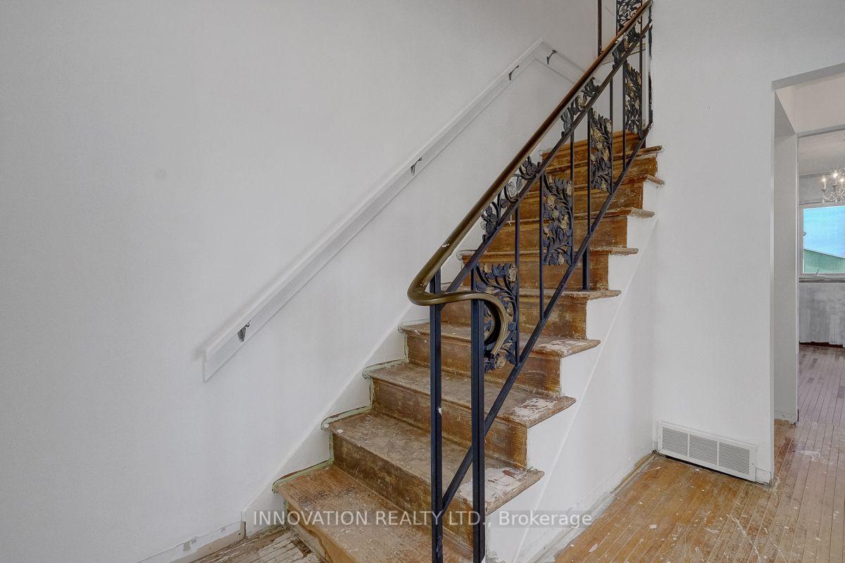 Photo 3 of 456 Gladstone Street, North Dundas, Winchester — HOMEH