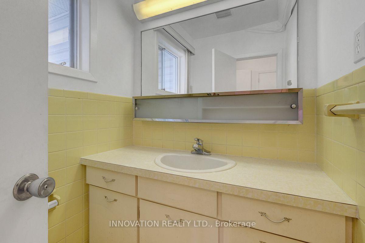 Photo 16 of 456 Gladstone Street, North Dundas, Winchester — HOMEH