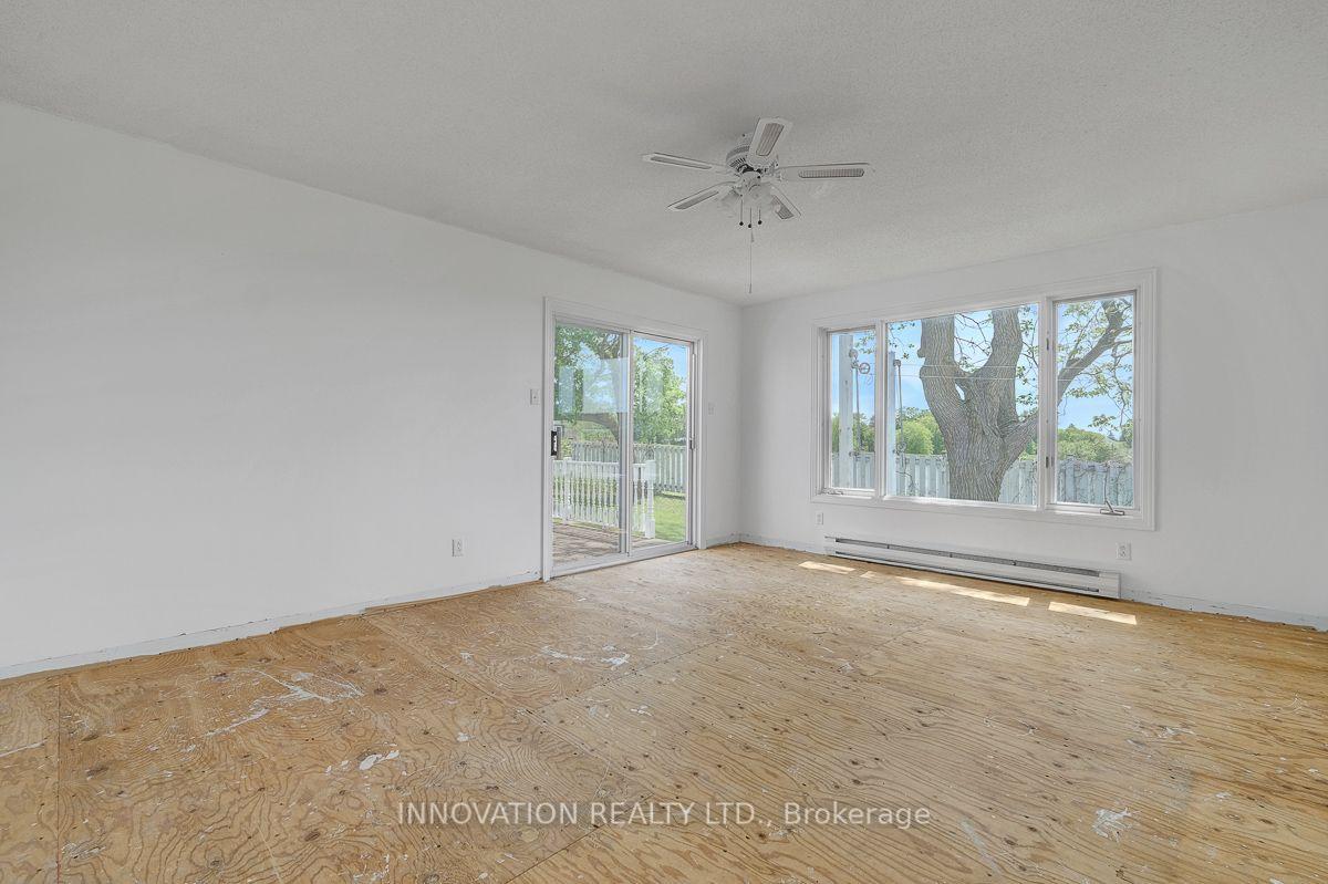 Photo 17 of 456 Gladstone Street, North Dundas, Winchester — HOMEH